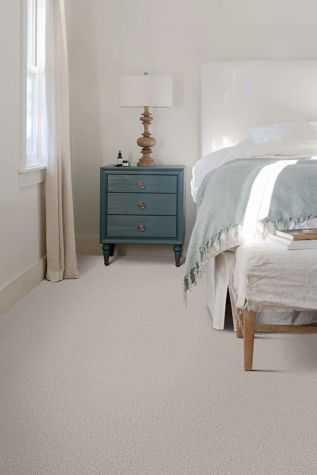 Gold Star Comfort Carpet - Anonymous Room Scene Image