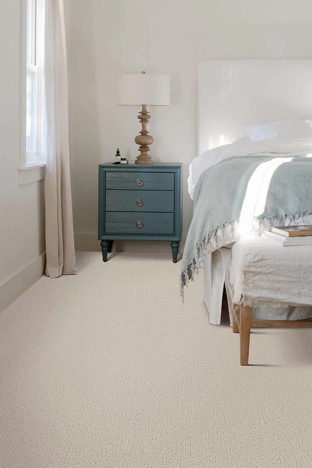 Gold Star Comfort Carpet - Dainty Lace Room Scene Image