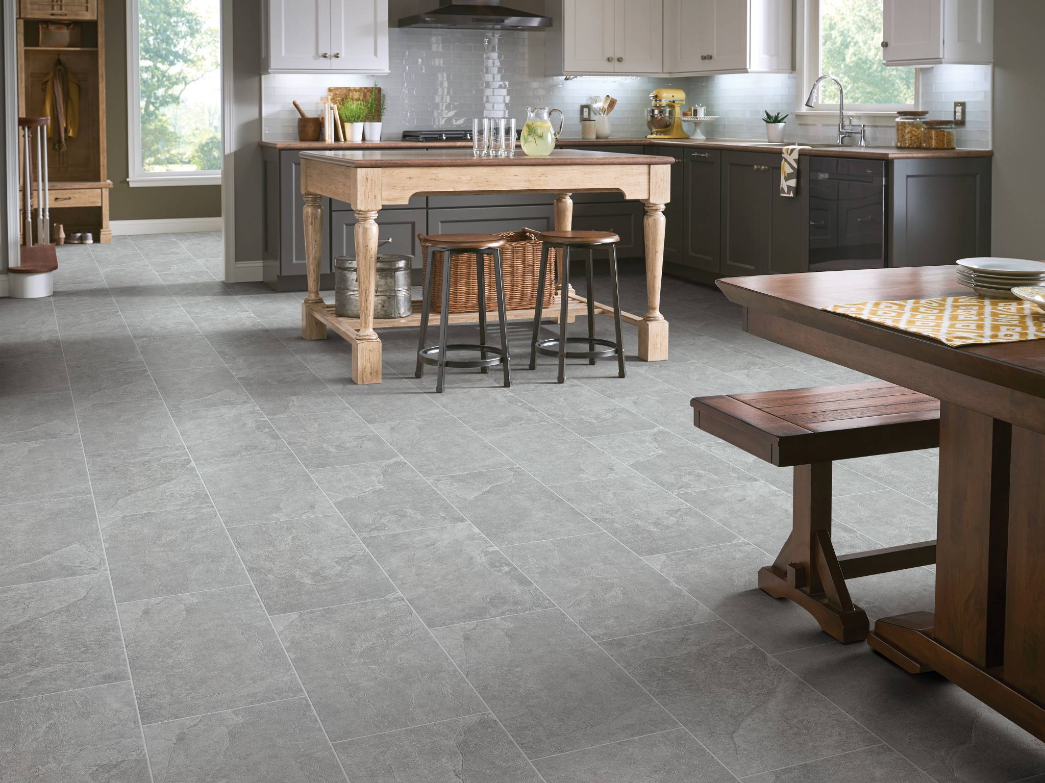 Style - Crown 18,  Color - SMOKE - Room Scene