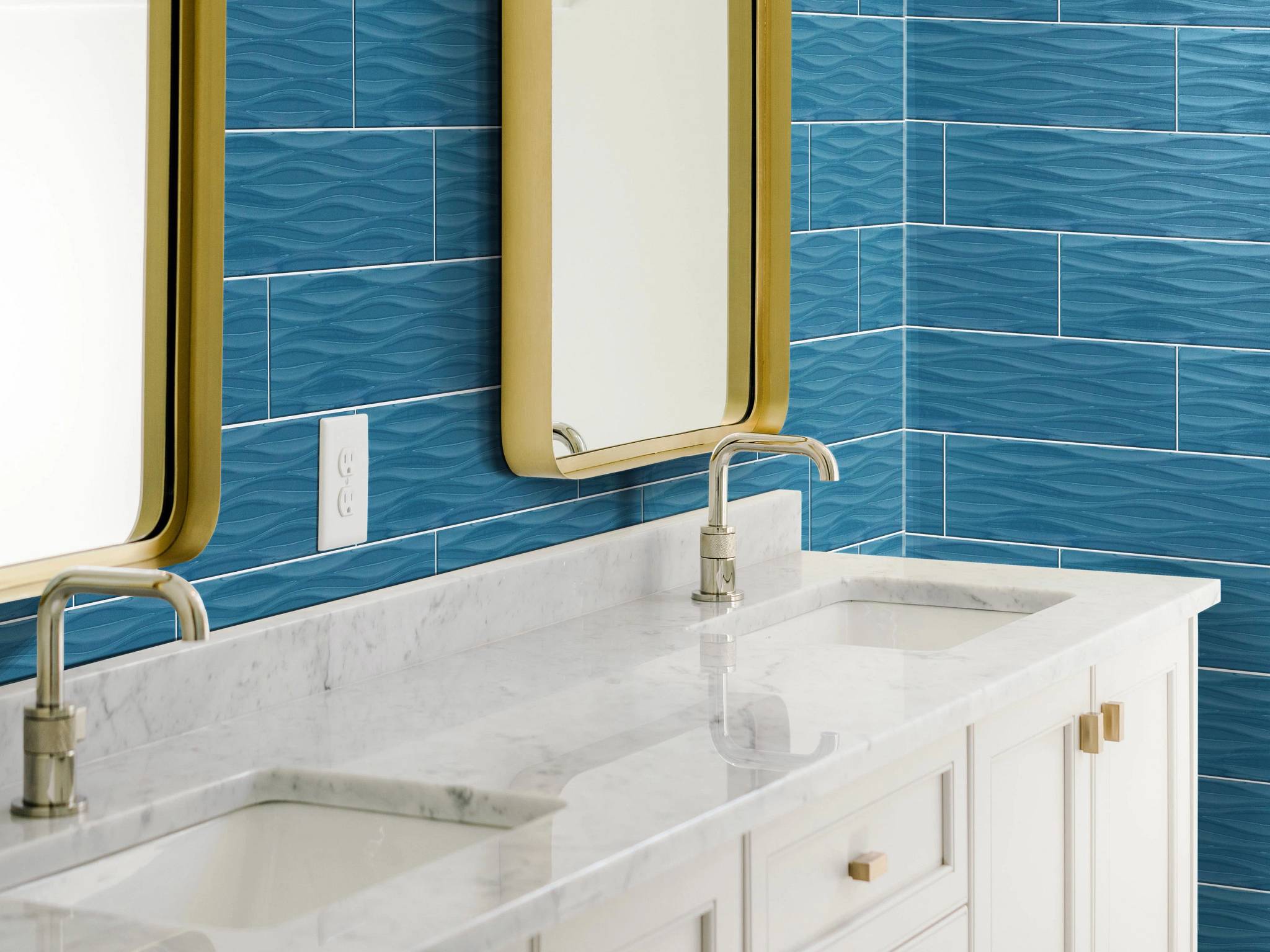 Style - Lane Ave Wave 4x16,  Color - DEEP SEA - Room Scene