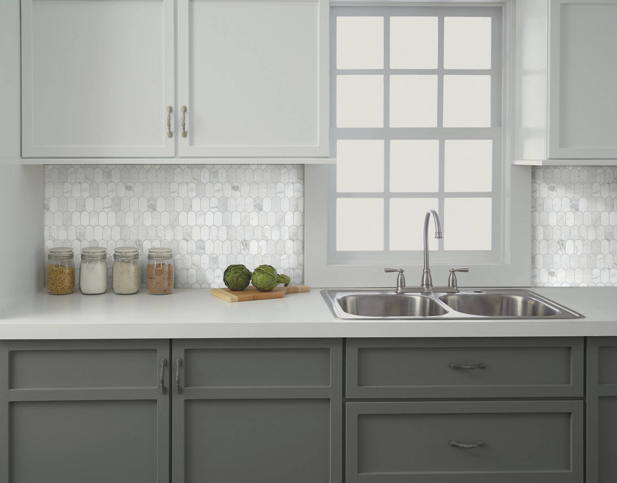 Style - Chateau Cathedral Mosaic,  Color - CASHMERE WHITE - Room Scene