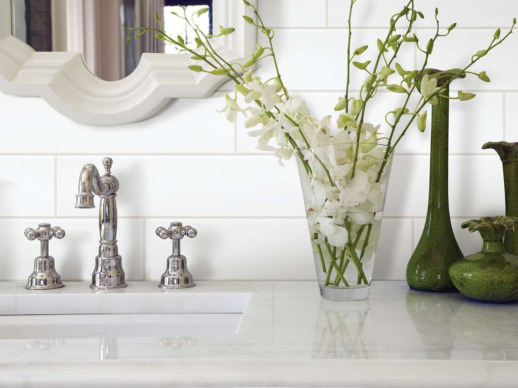 Grandeur 4x16 Matte Tile & Stone - White Room Scene Image
