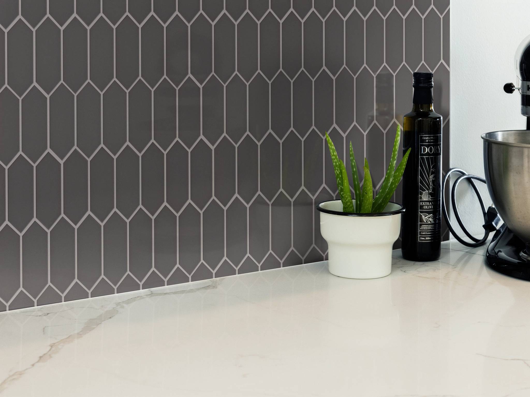 Style - Grandeur Picket Matte,  Color - CARBON - Room Scene
