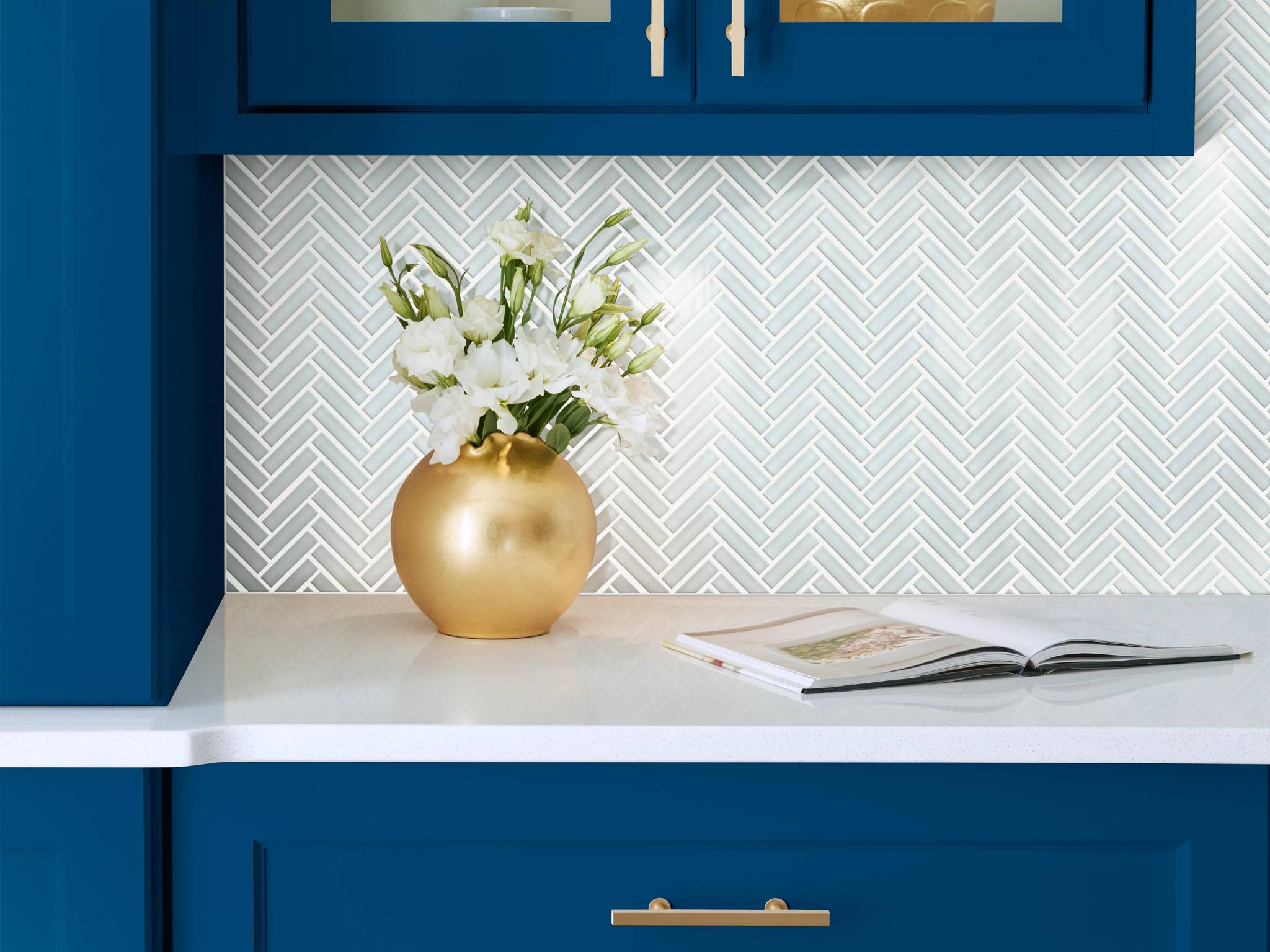 Style - Ascendant Herringbone,  Color - SERENE WHITE - Room Scene