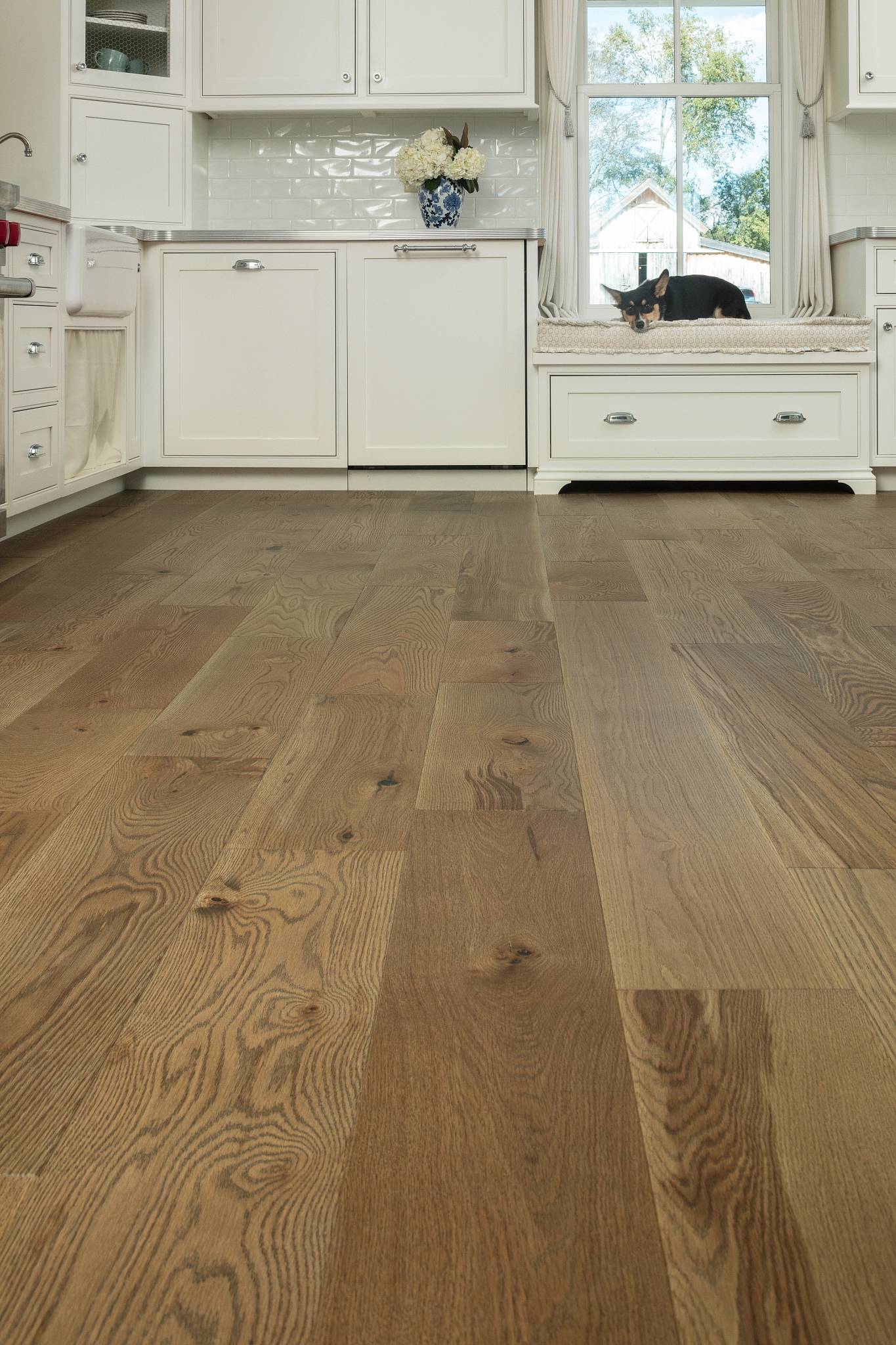 Style - Buckingham,  Color - YORK - Room Scene