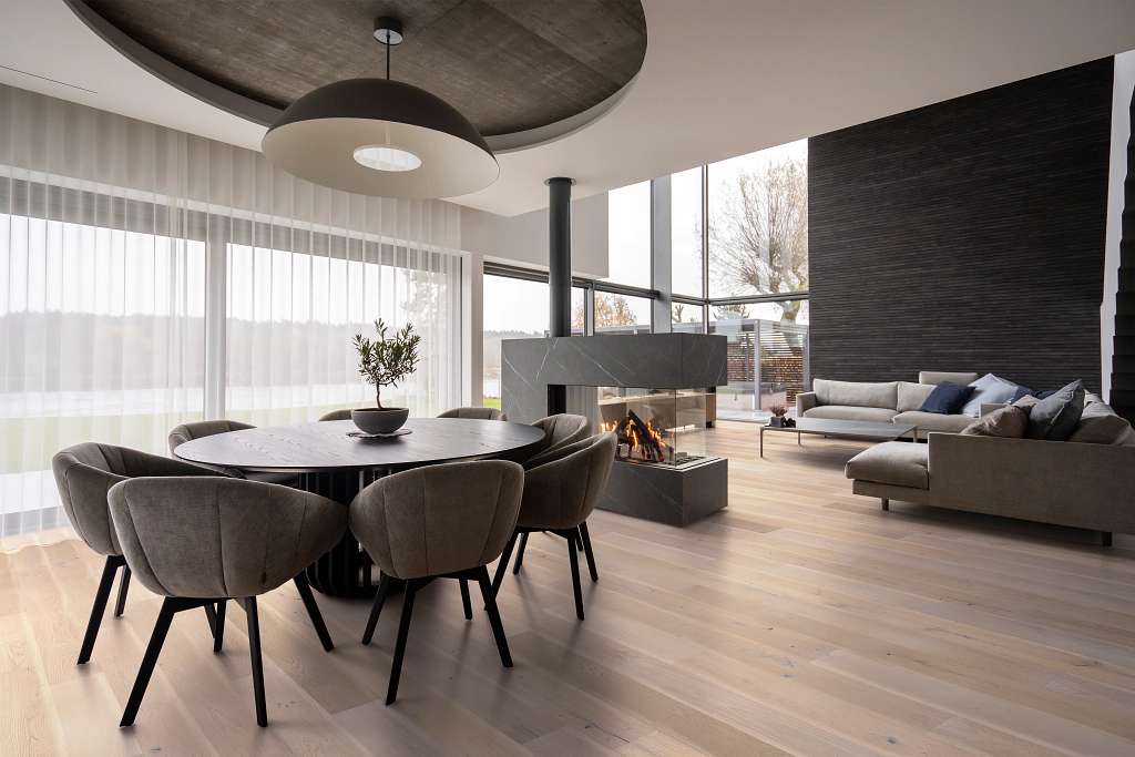 Chateau Oak Engineered Hardwood - Garden Room Scene Image