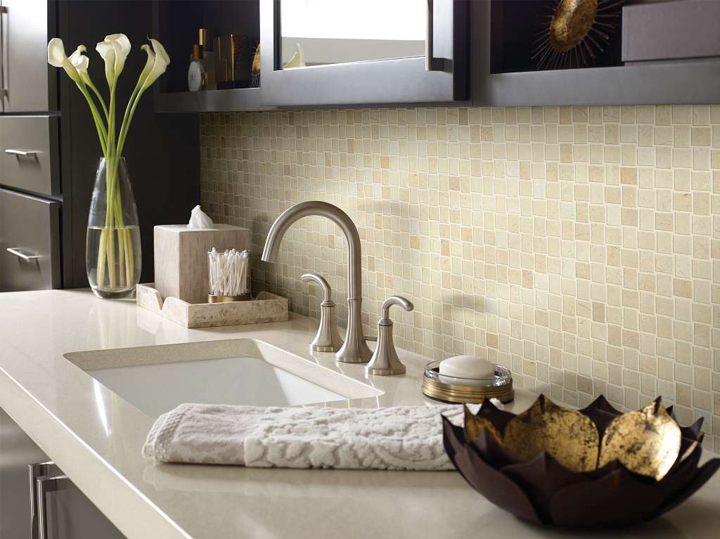 Chateau Basketweave Mosaic Tile & Stone - Crema Marfil Room Scene Image