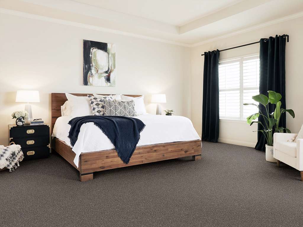 Altitude I Carpet - Graphite Room Scene Image