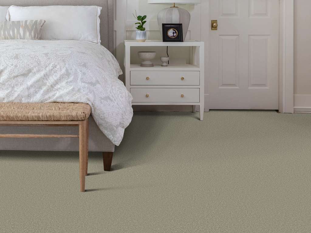 Delicate Contact I Carpet - Organic Grown Room Scene Image