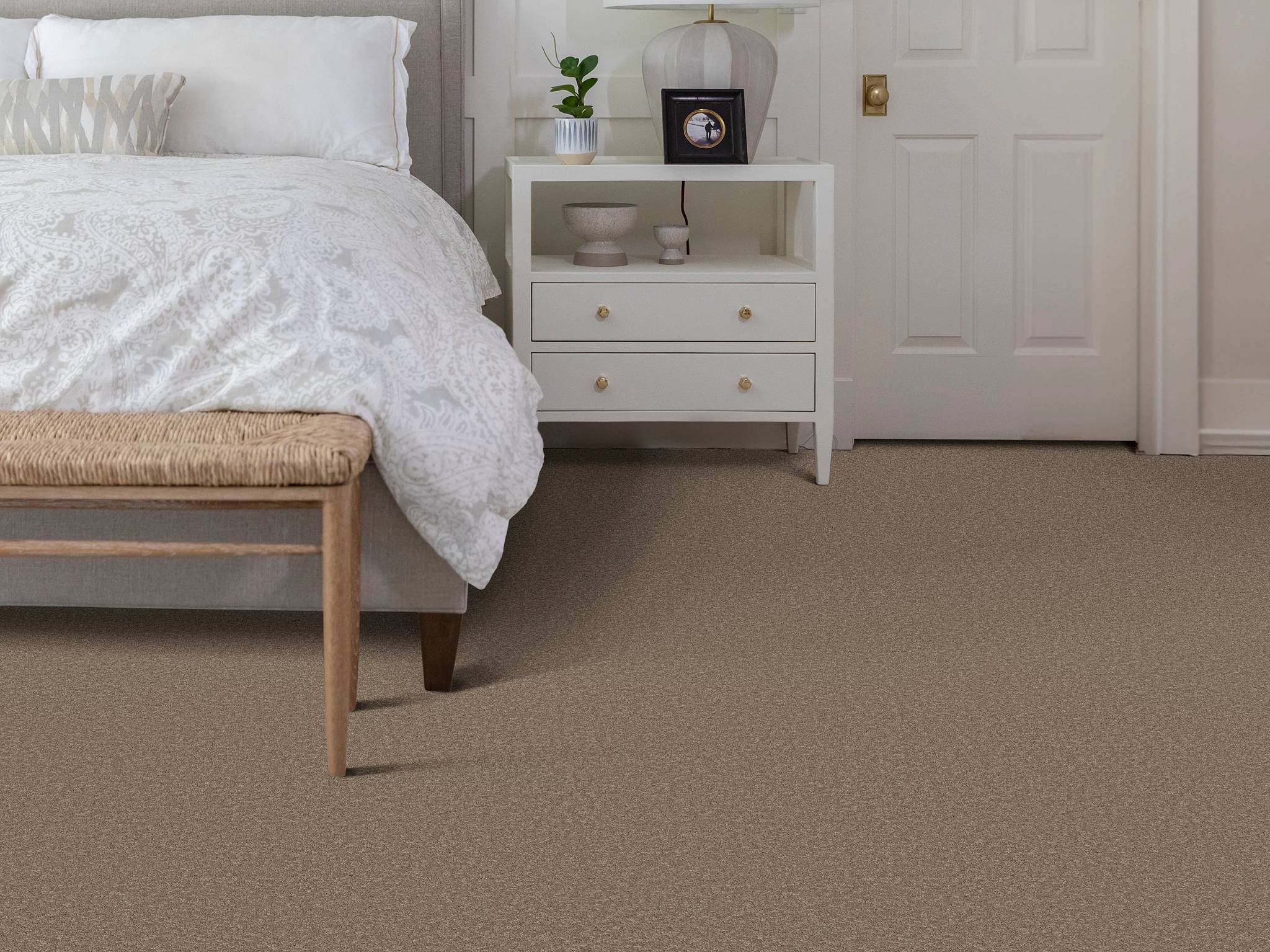 Style - Delicate Contact I,  Color - TIMBERLAKE - Room Scene