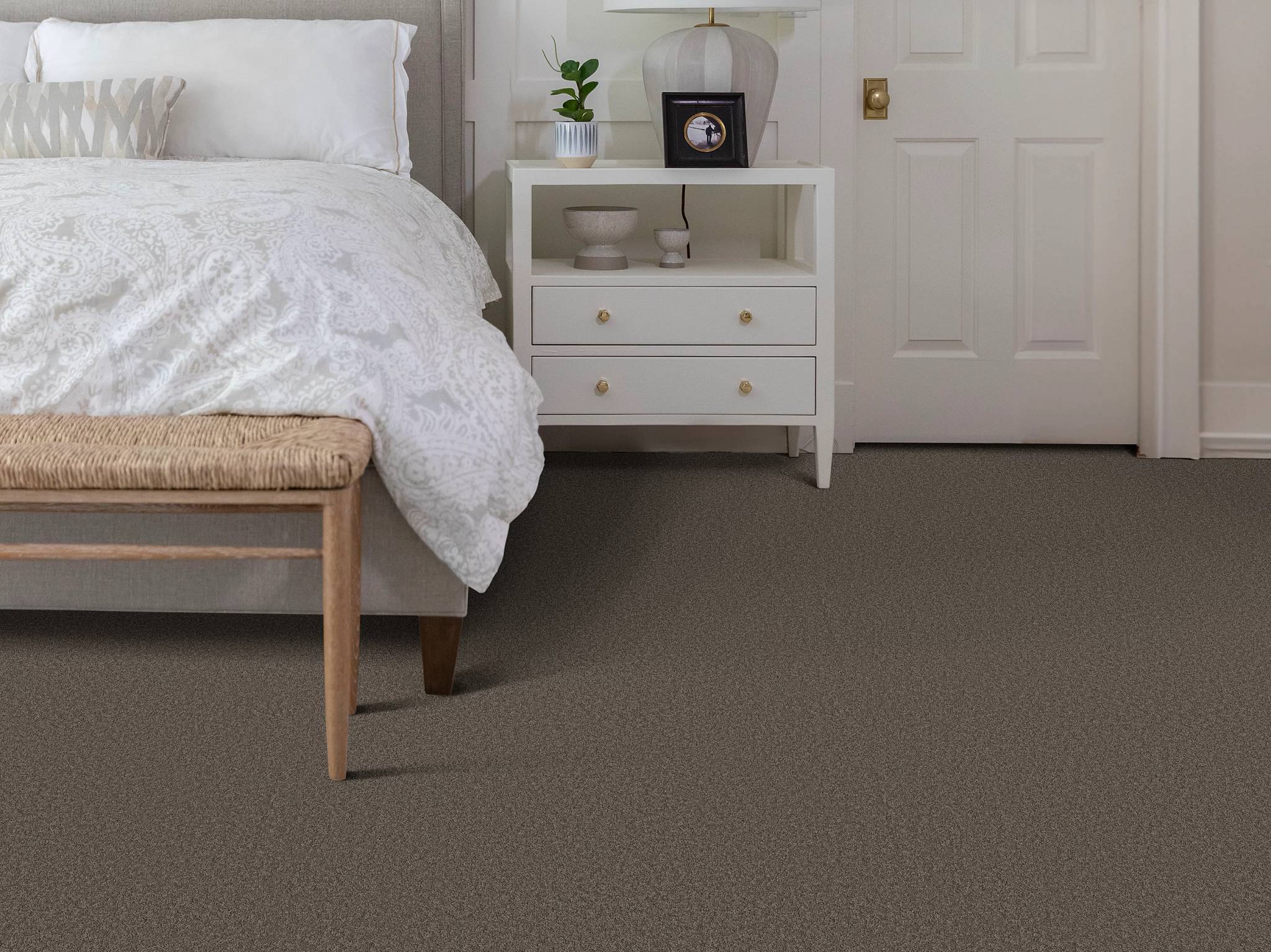 Style - Delicate Contact I,  Color - ASHES - Room Scene