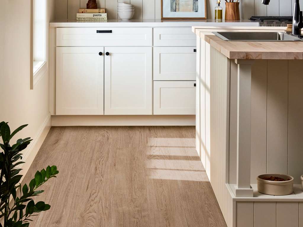 Charter Laminate - Amber Clay Room Scene Image