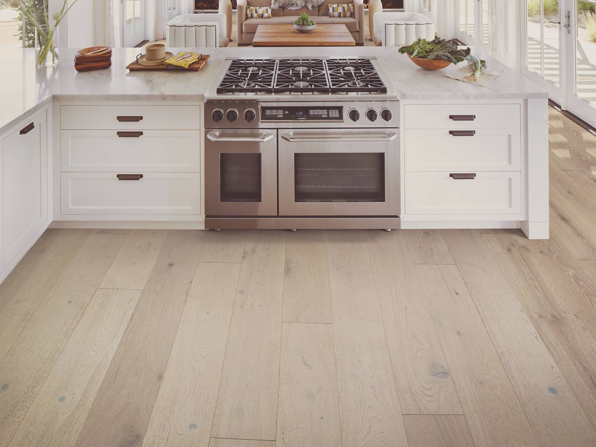 Style - Kingdom Oak,  Color - KNIGHT - Room Scene