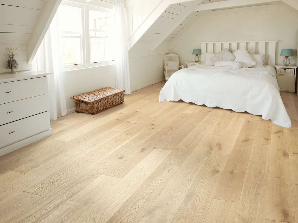 Kingdom Oak Engineered Hardwood - Dynasty Room Scene Image