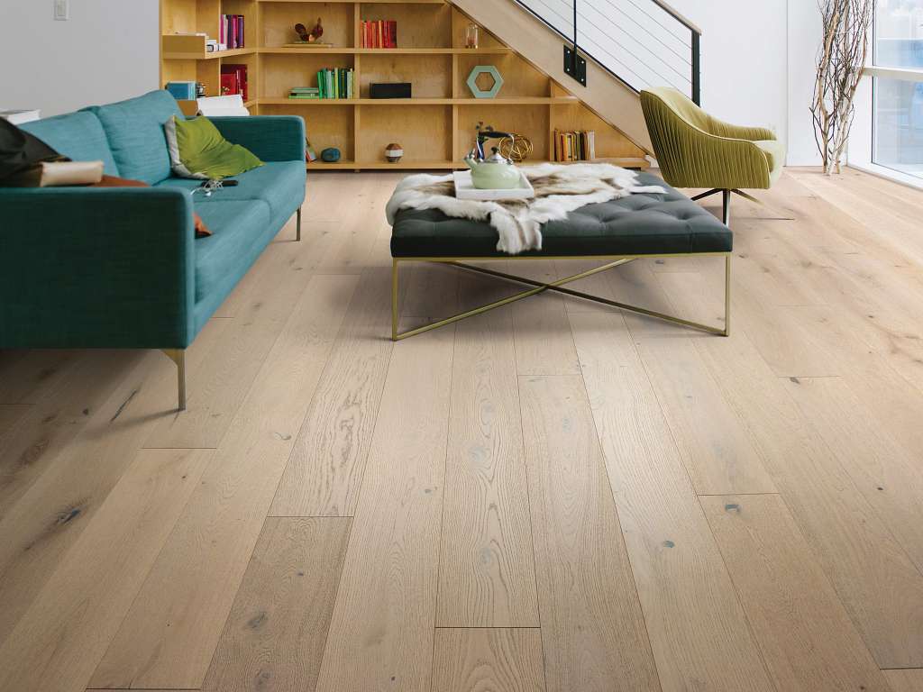 Stylistic Oak Engineered Hardwood - Lyric Room Scene Image