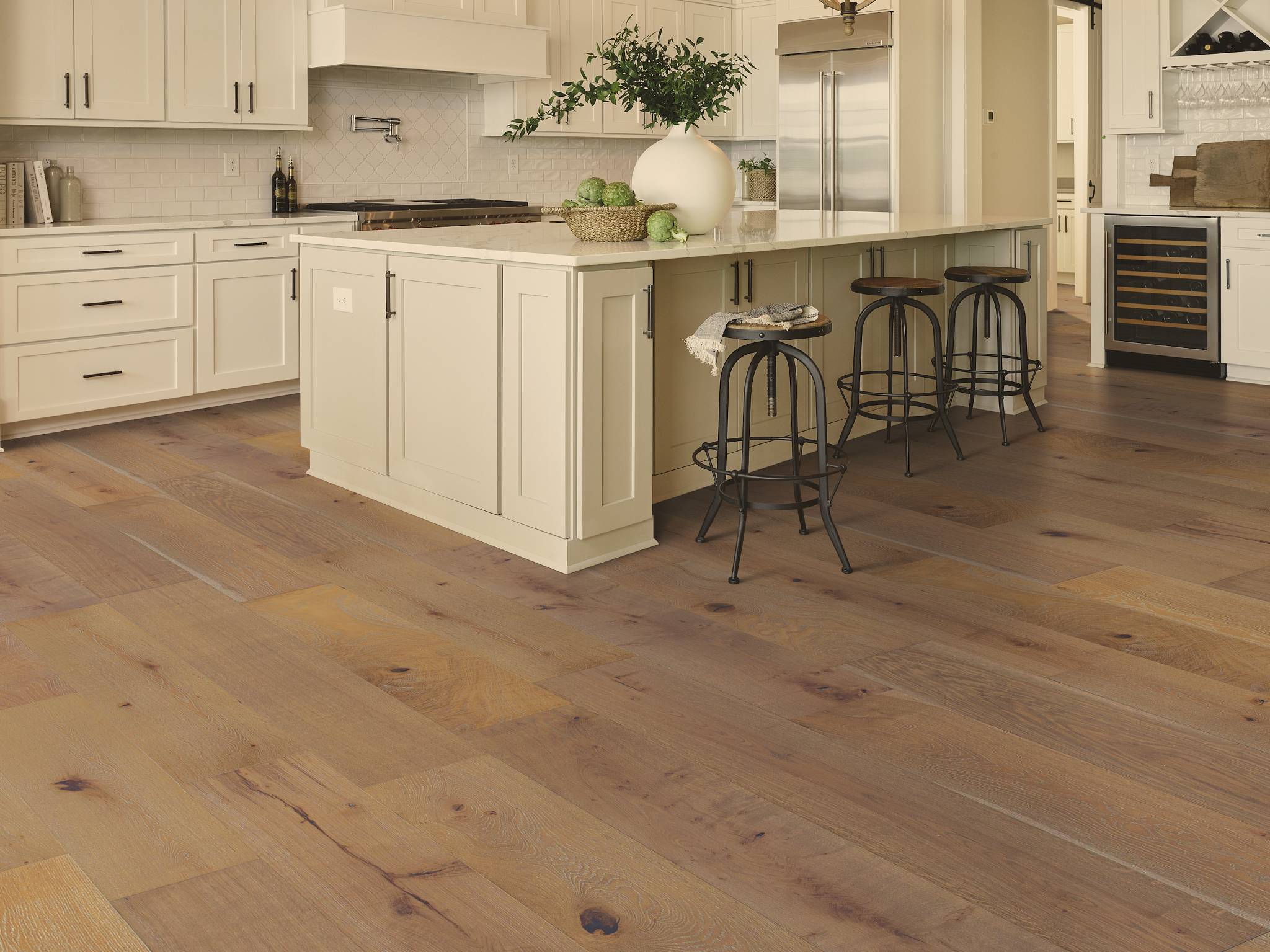 Style - Maxim 9.5,  Color - MURAL - Room Scene