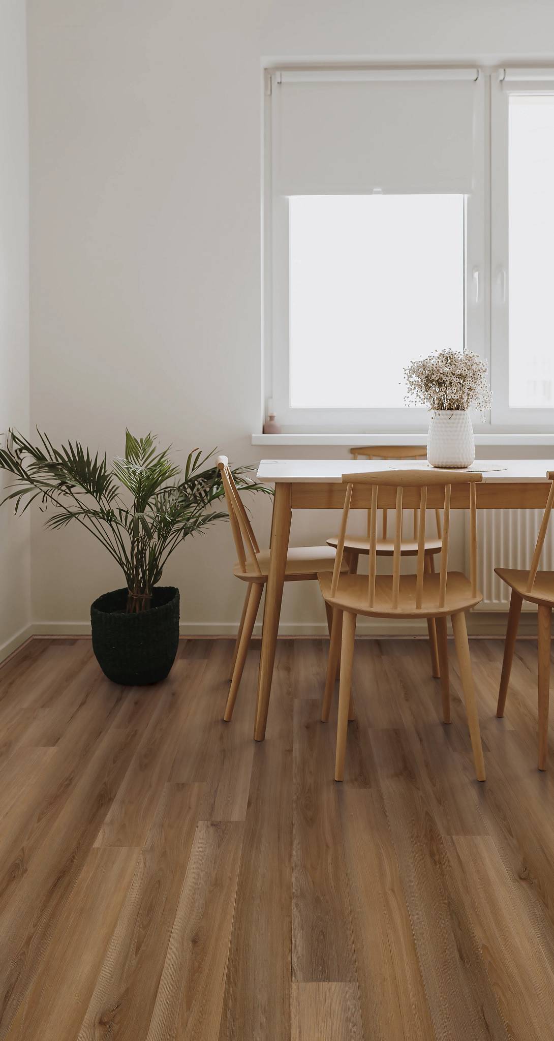 Style - Coretec Originals Classics Vv023,  Color - JOHNSON HICKORY - Room Scene
