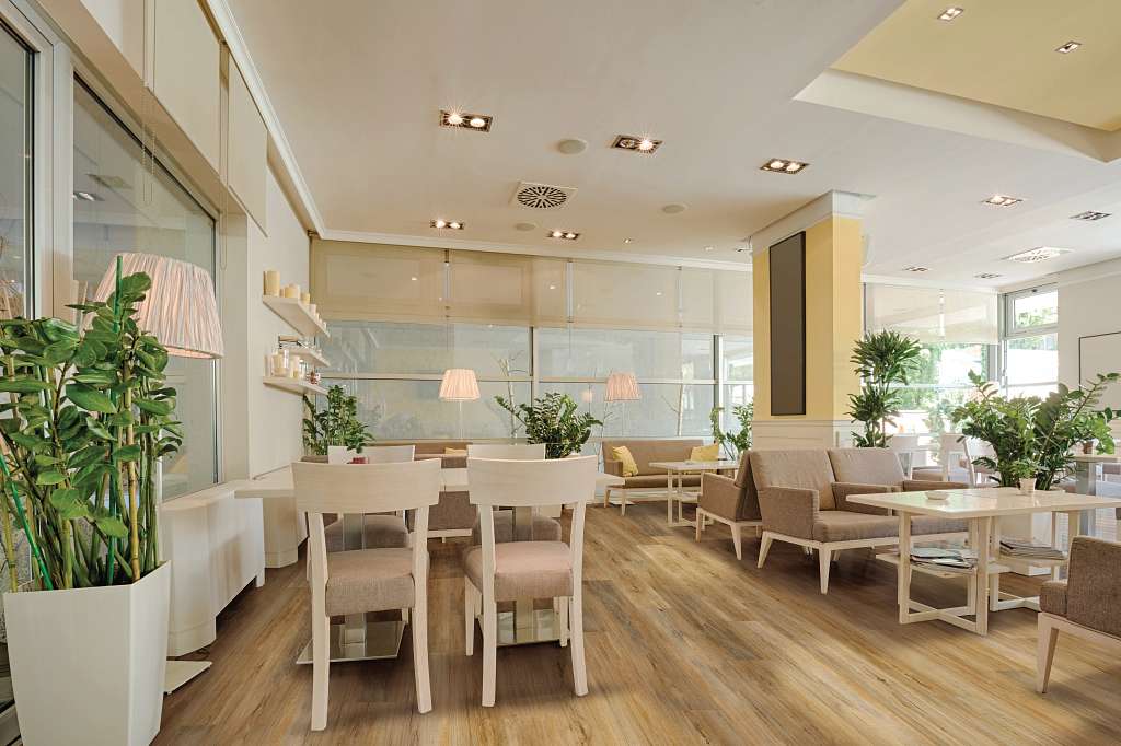 Coretec Pro Enhanced Vv492 Vinyl - Edinburgh Oak Room Scene Image