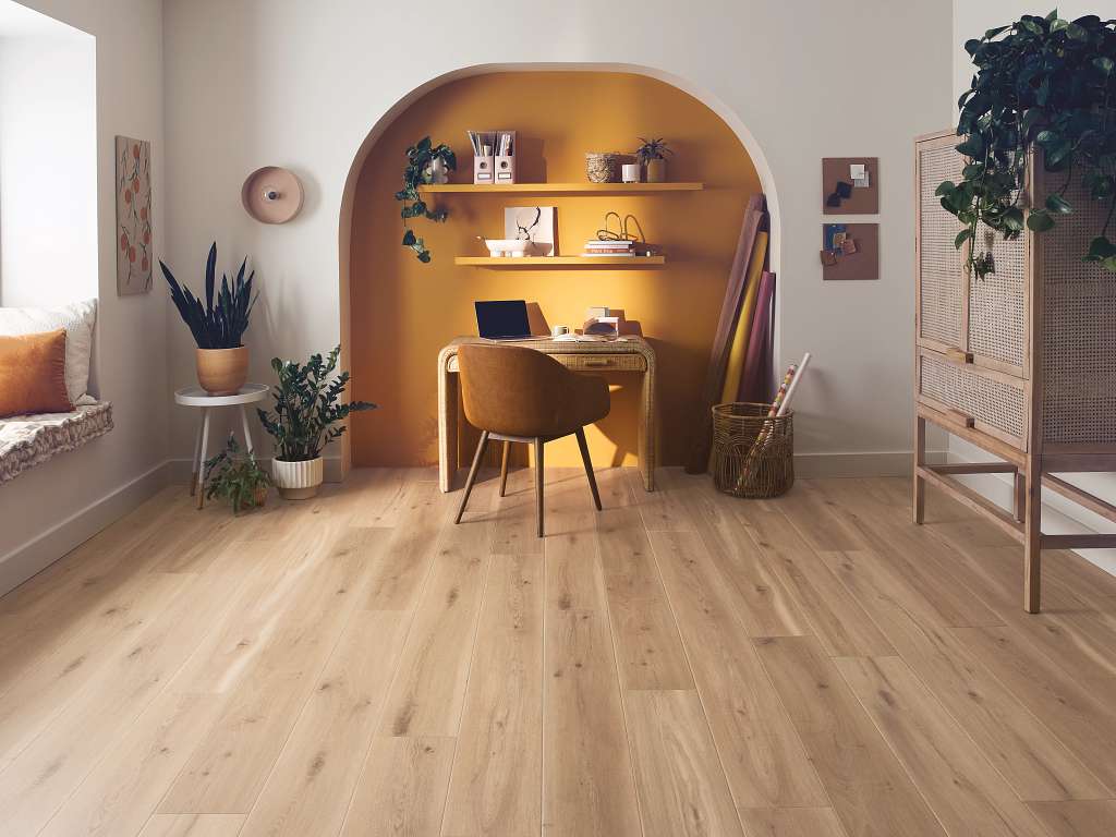 Coretec Originals Premium Vv810 Vinyl - Blonde Oak Room Scene Image