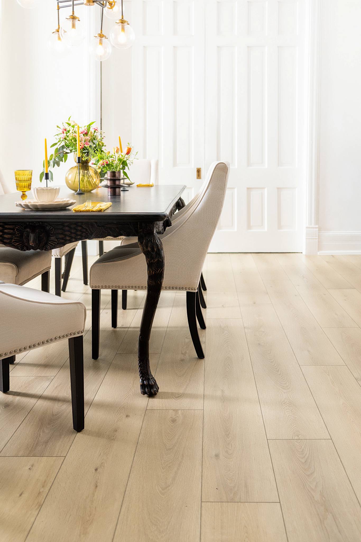 Style - Coretec Pro Premium Vv968,  Color - RAVENSWOOD OAK - Room Scene