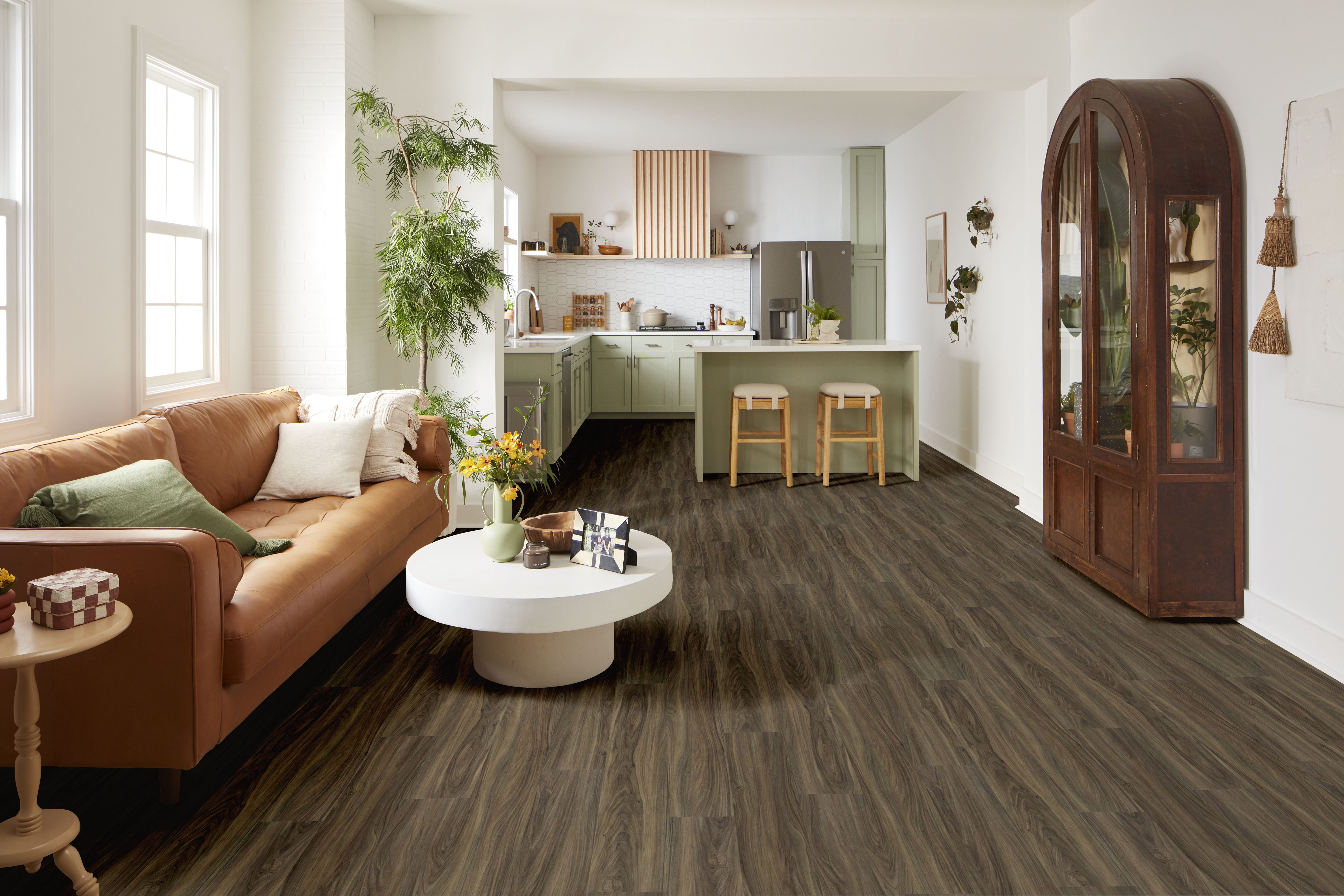 ENDURA PLUS CINNAMON WALNUT ROOM