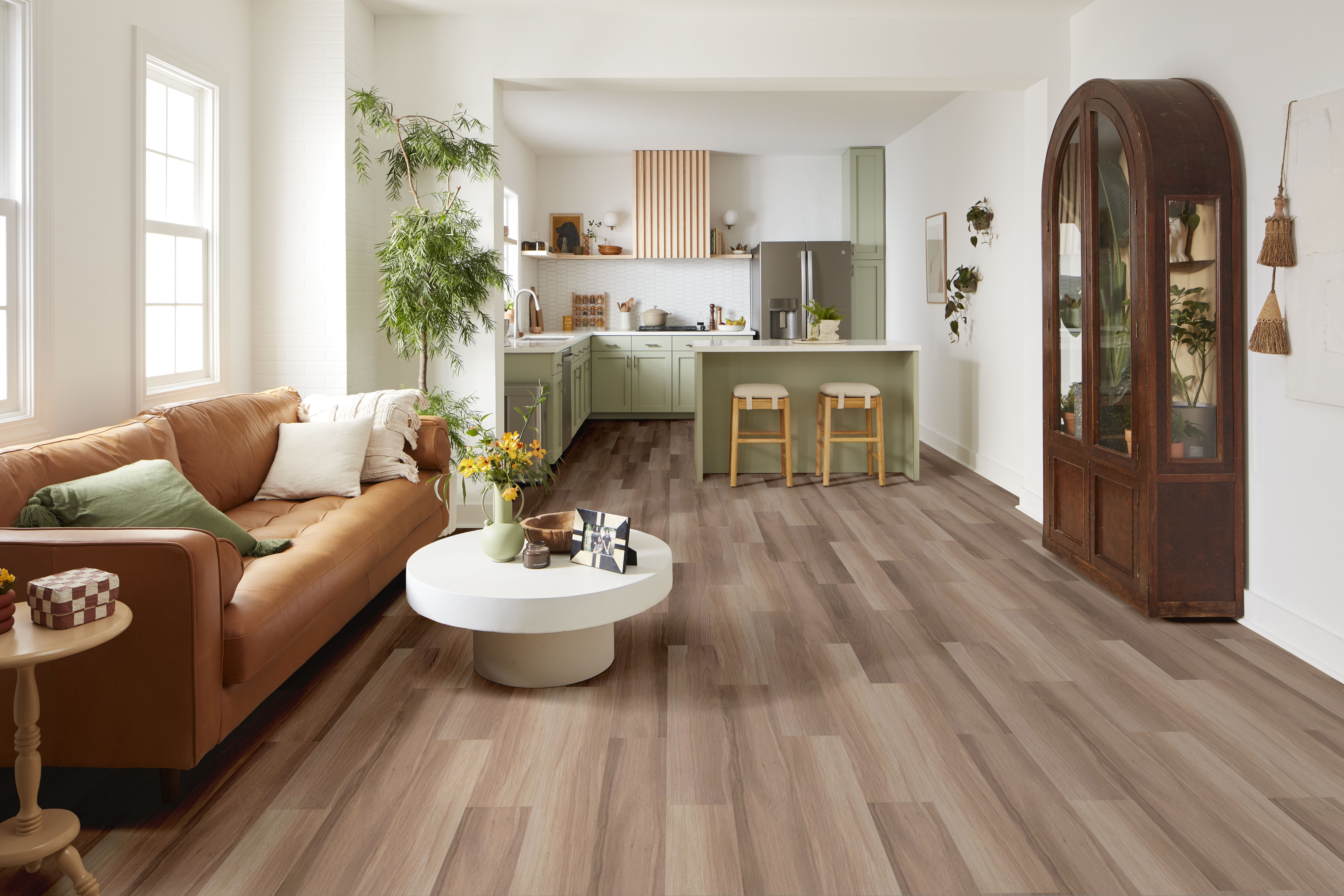 ENDURA PLUS ALMOND OAK ROOM
