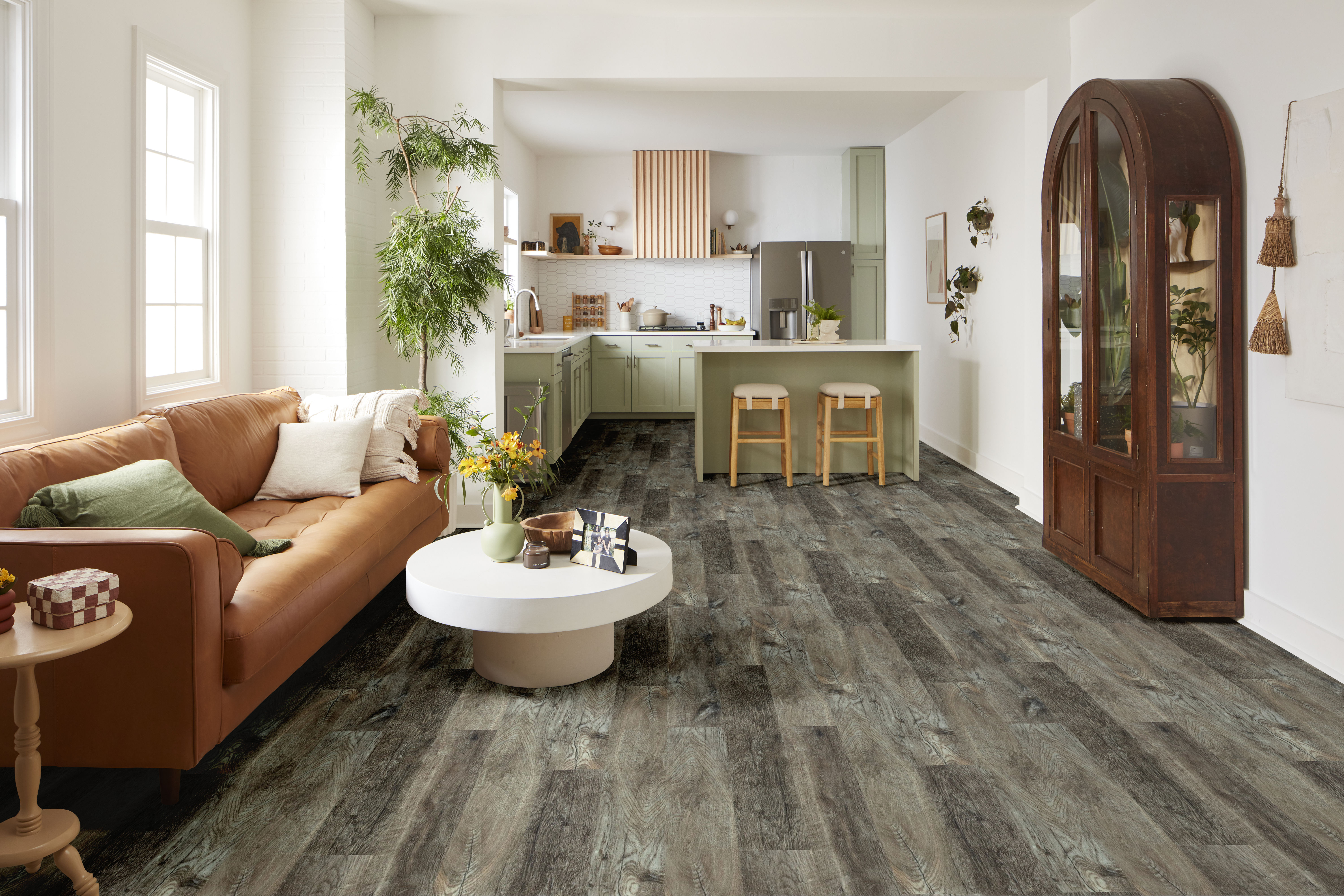 ENDURA PLUS SMOKY OAK ROOM
