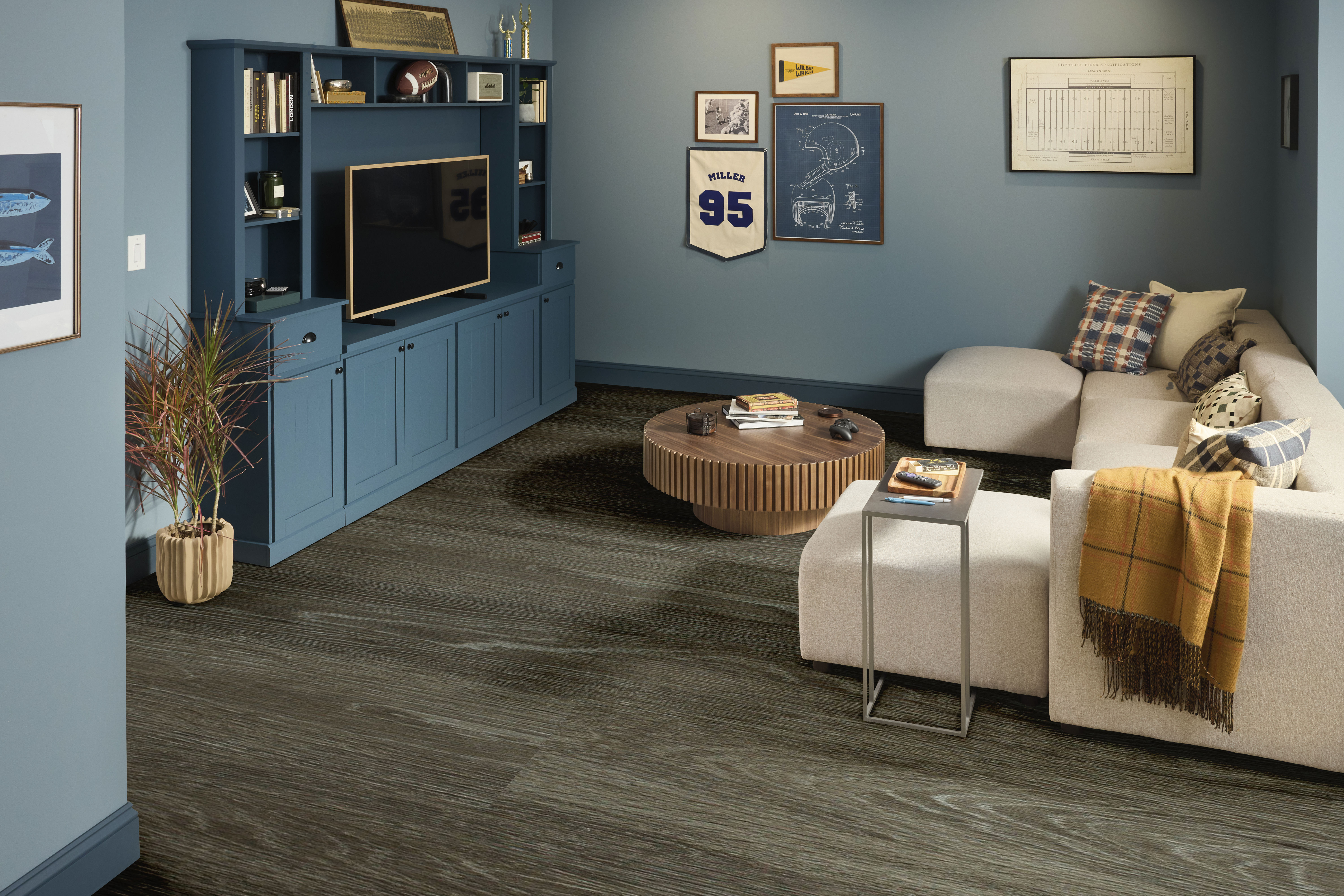 UPTOWN NOW 12 MICHIGAN AVE ROOM