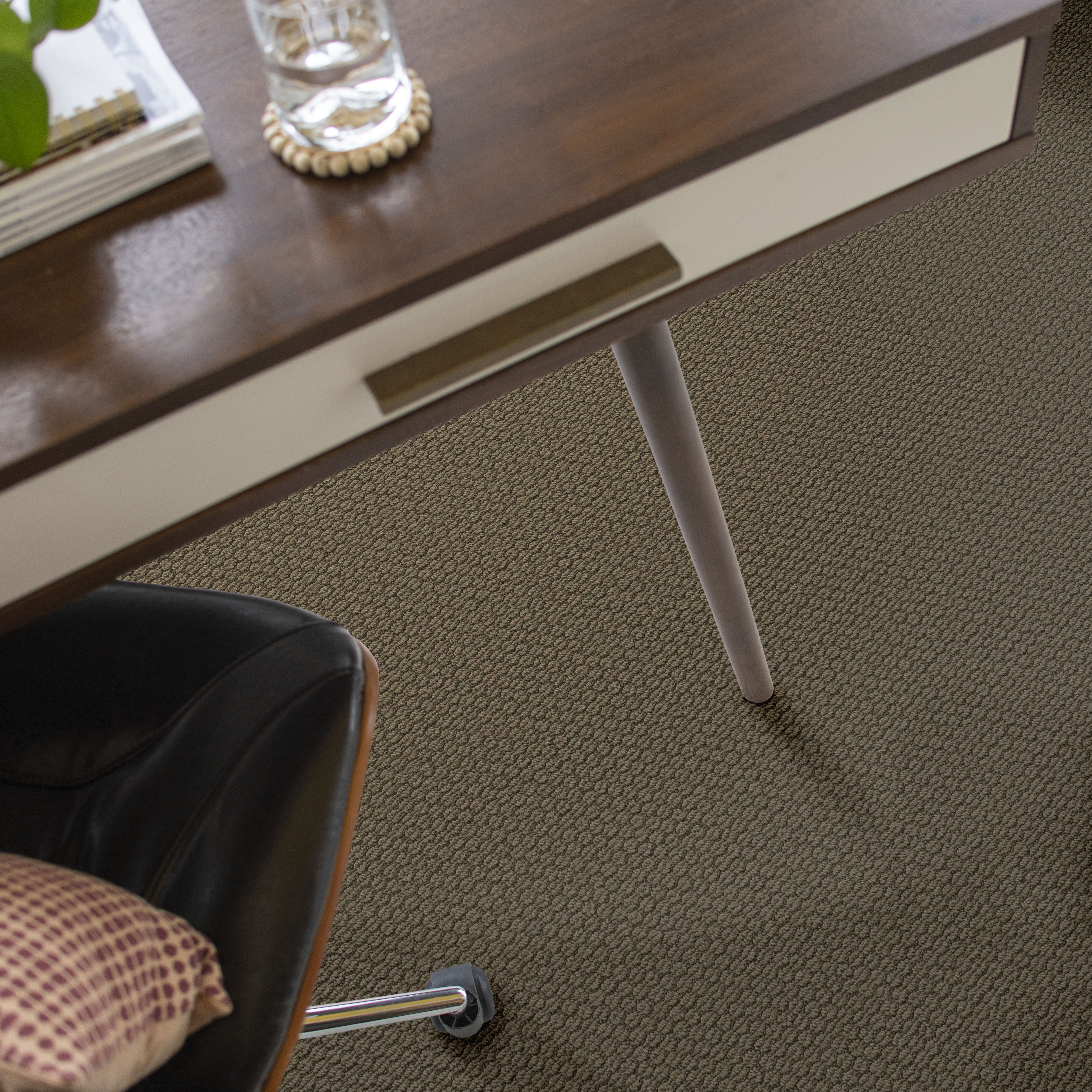 AG In The Loop MUSHROOM ROOM