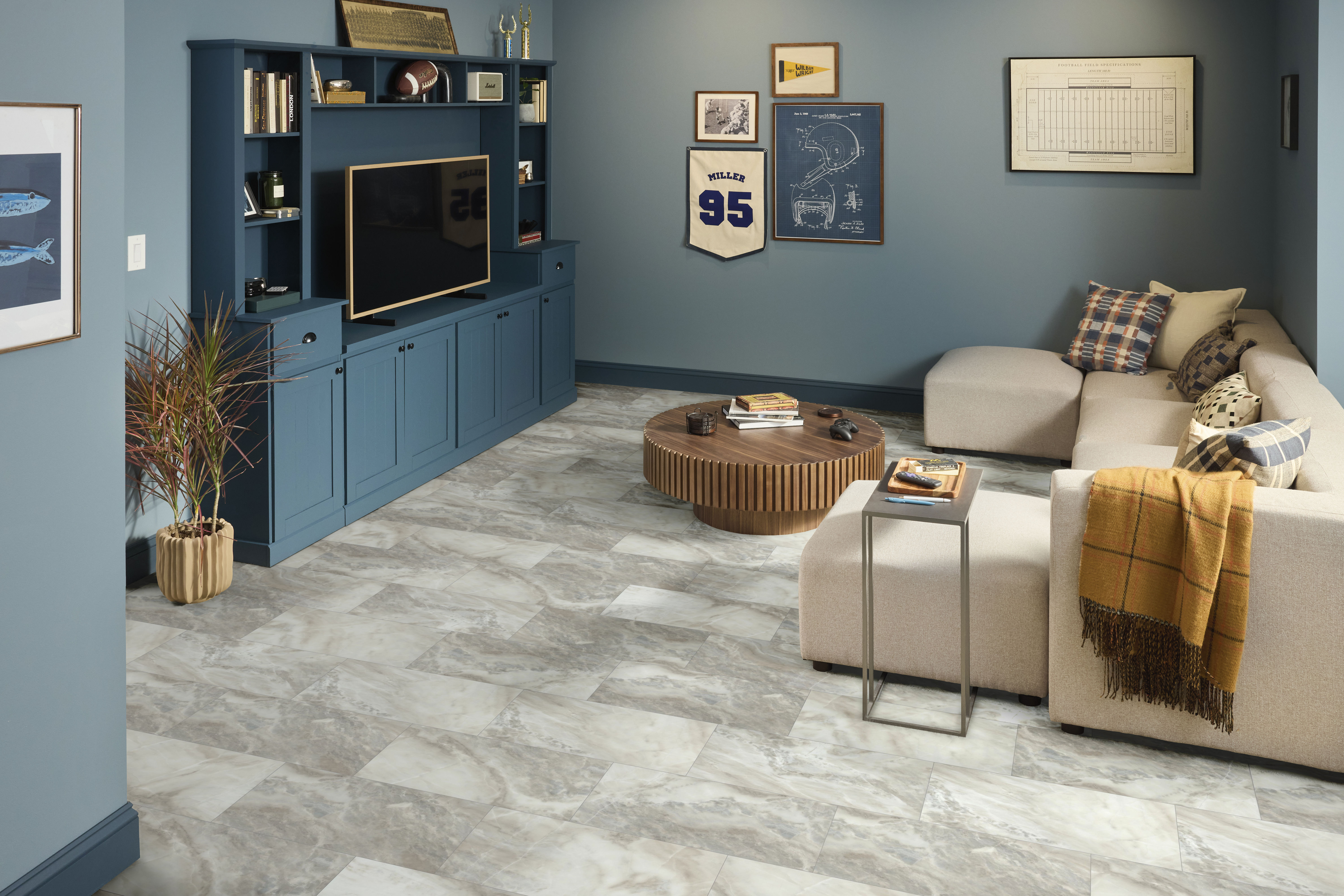 PARAGON TILE PLUS WHITE ONYX ROOM