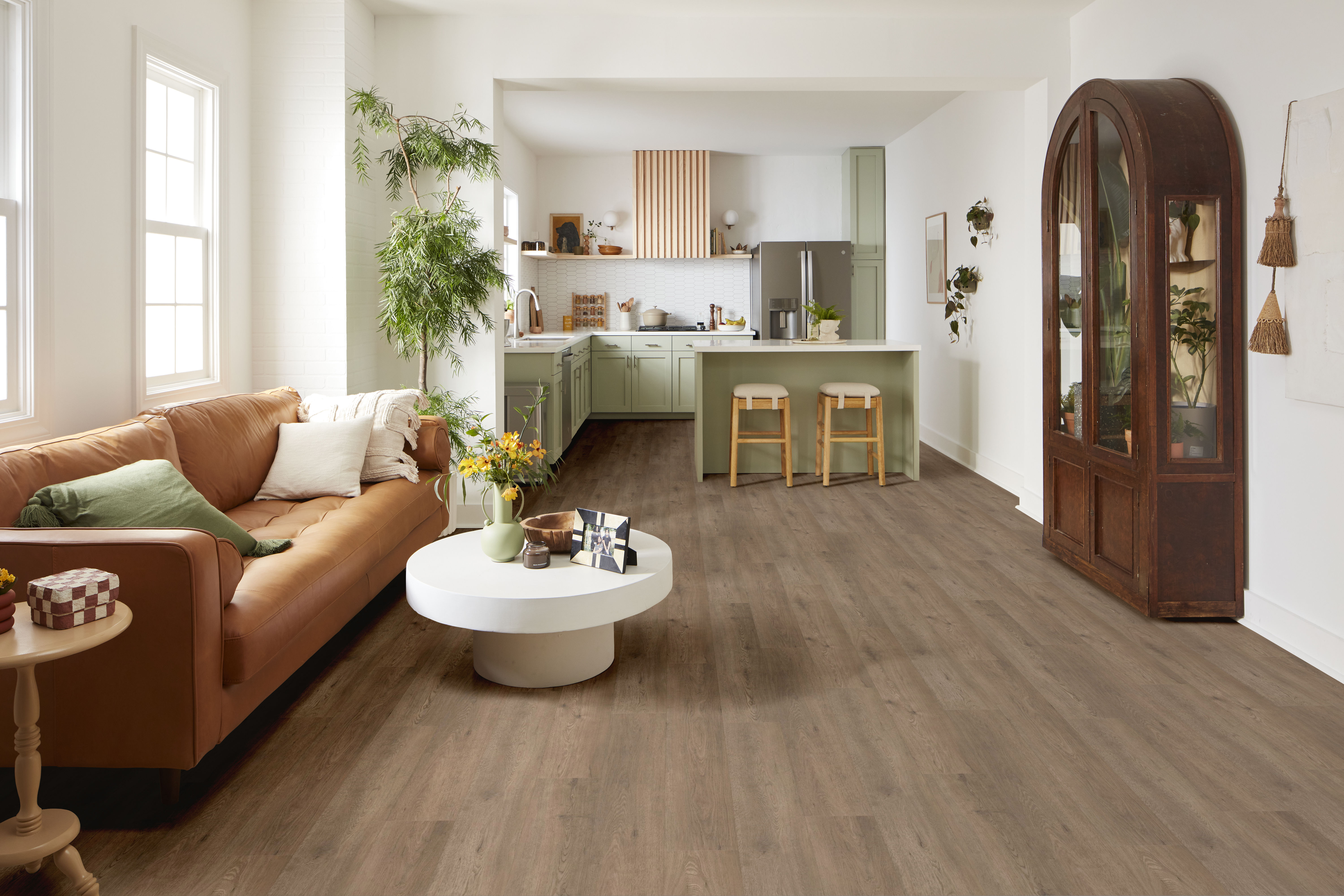 PARAGON HD+NATURAL BEVEL WINTHROP ROOM