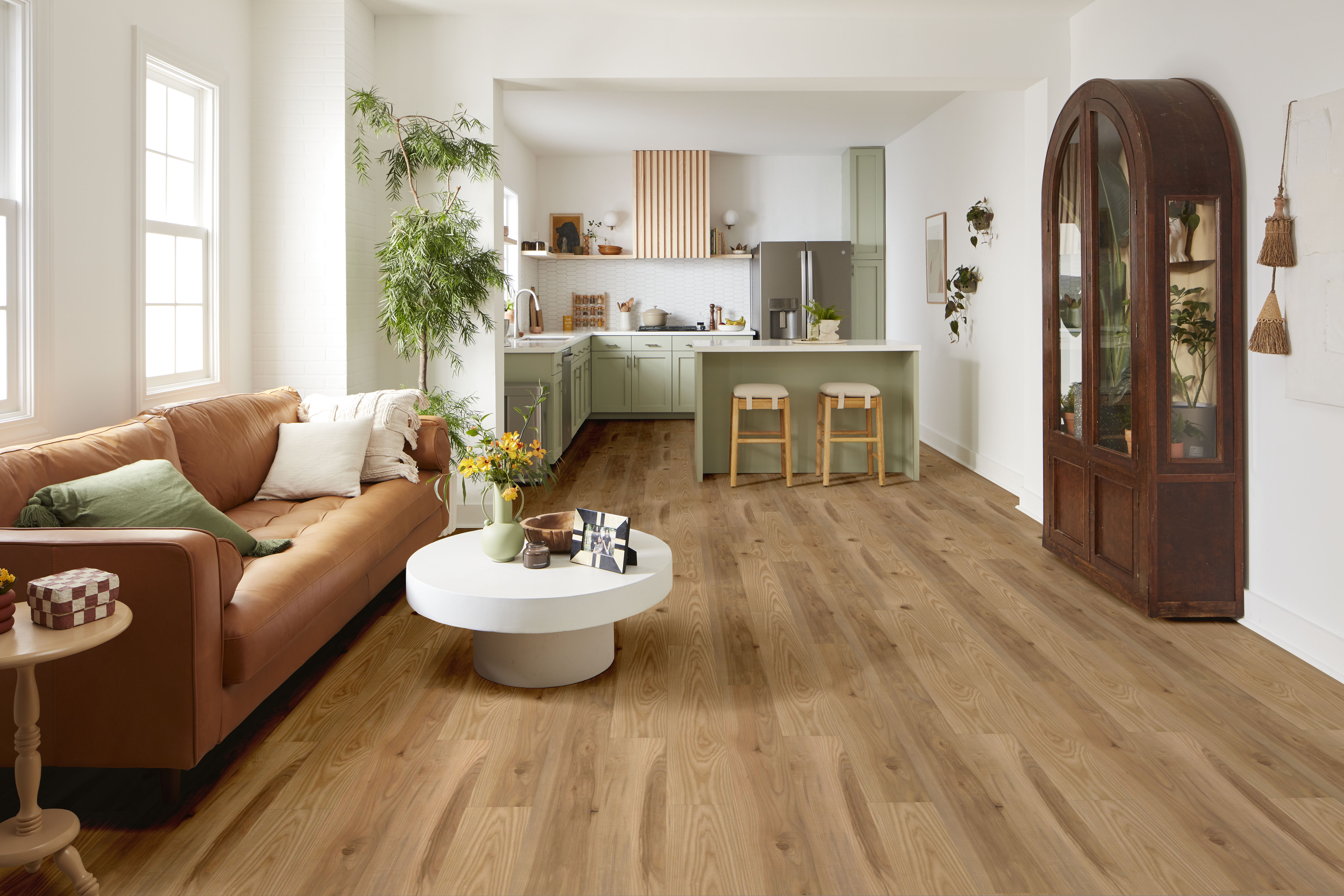 PARAGON HD+NATURAL BEVEL MANSART ROOM