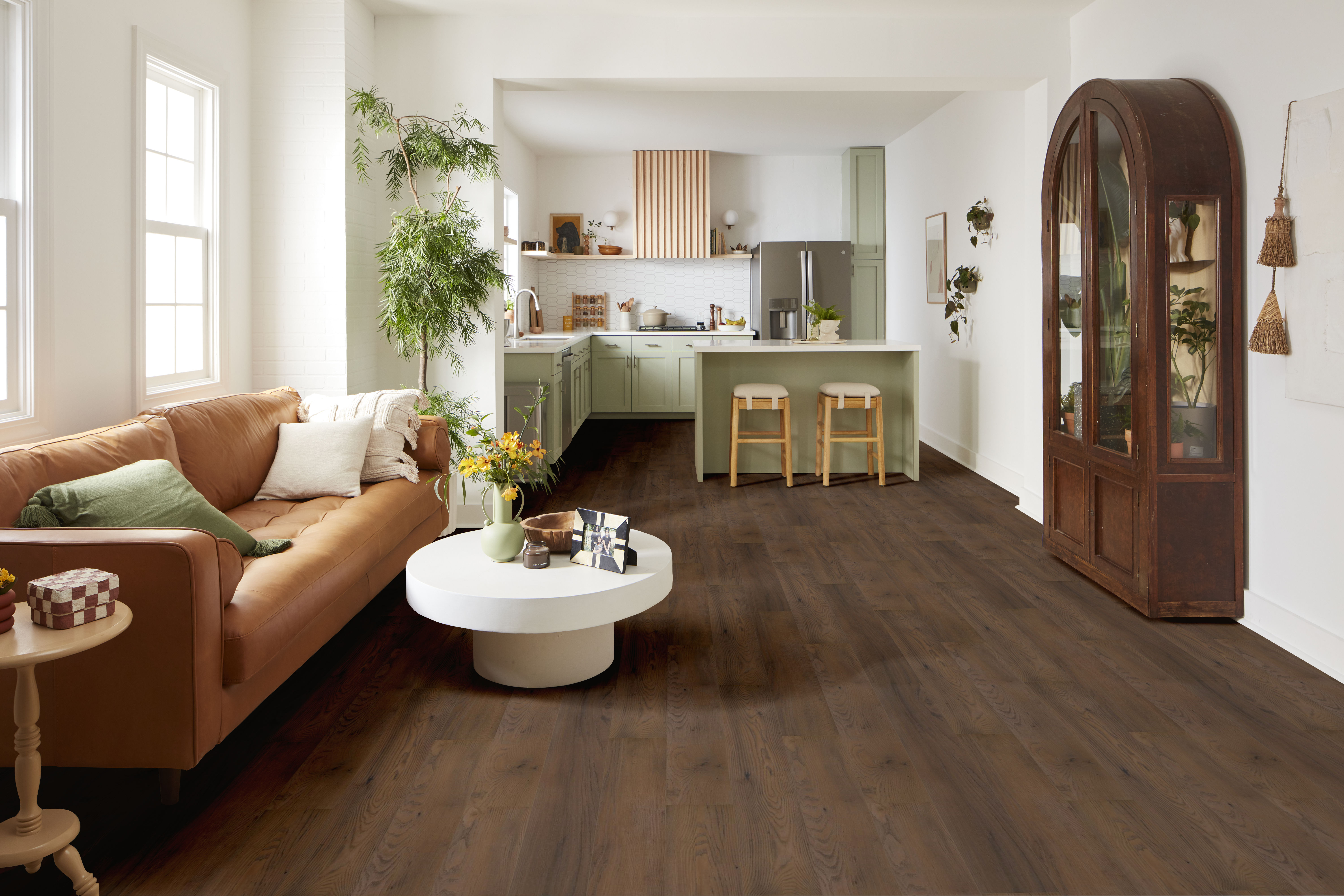 PARAGON HD+NATURAL BEVEL HAWTHORNE ROOM
