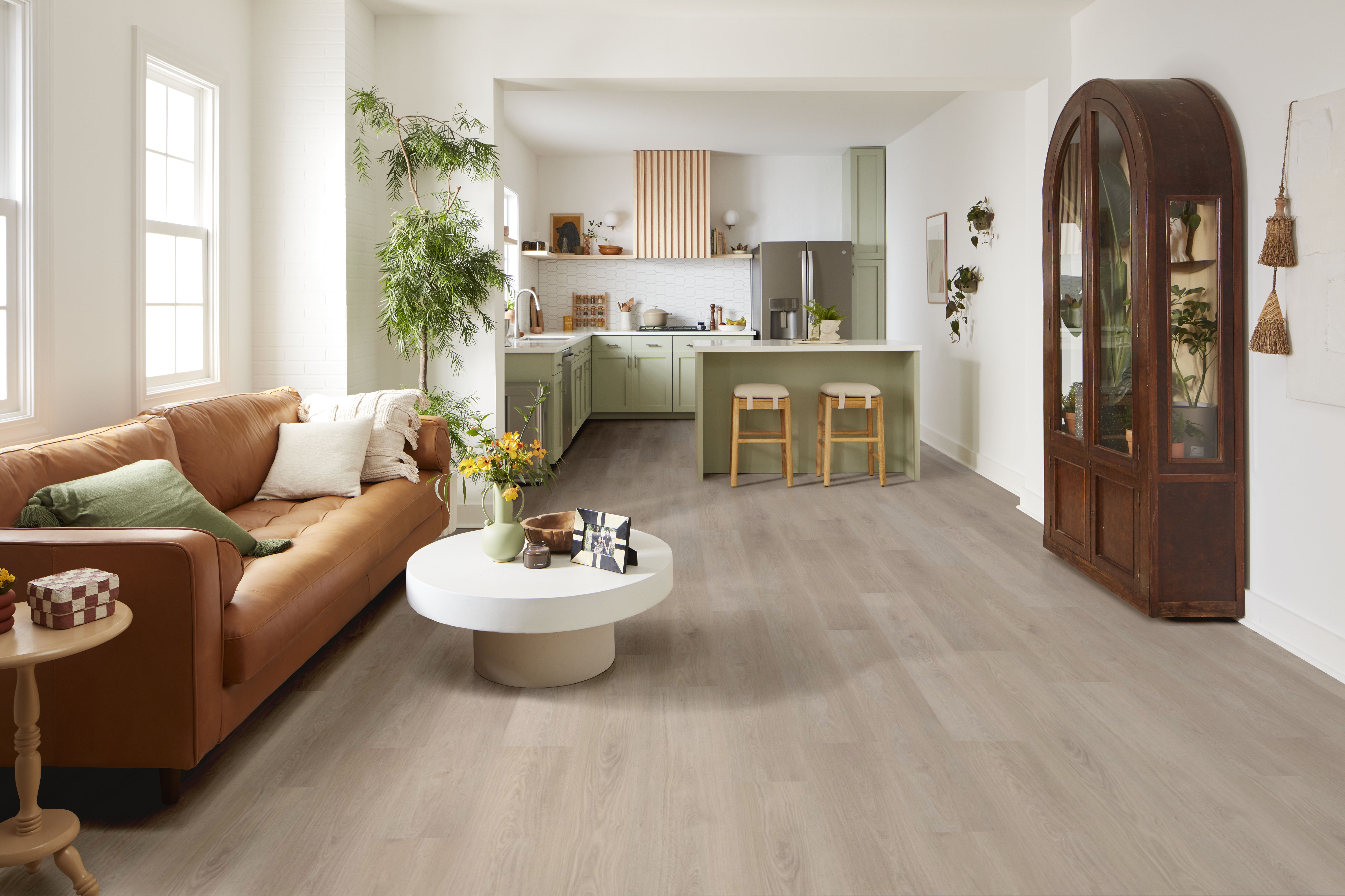 BRIARD SHALE OAK ROOM