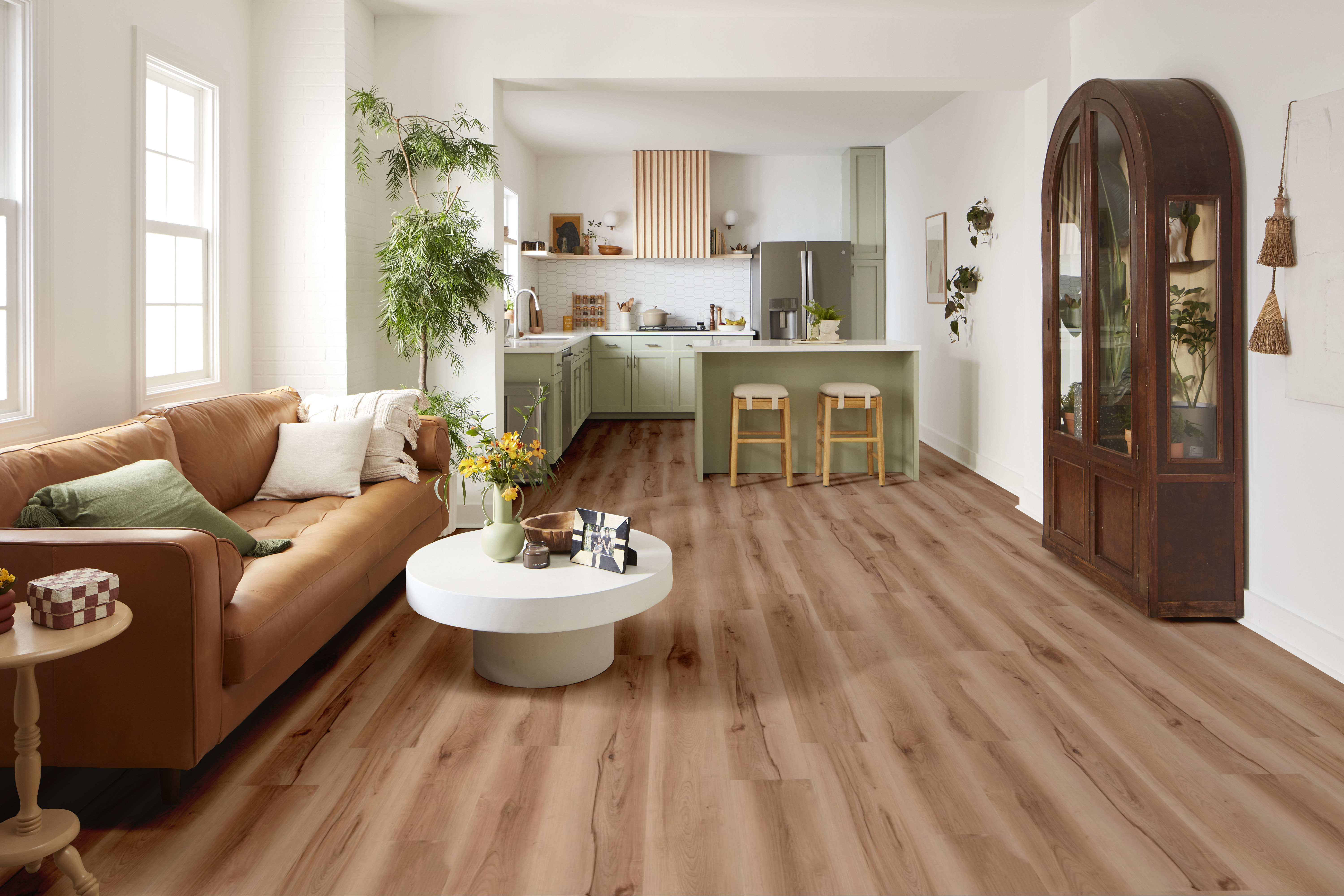 BRIARD ECRU MAPLE ROOM