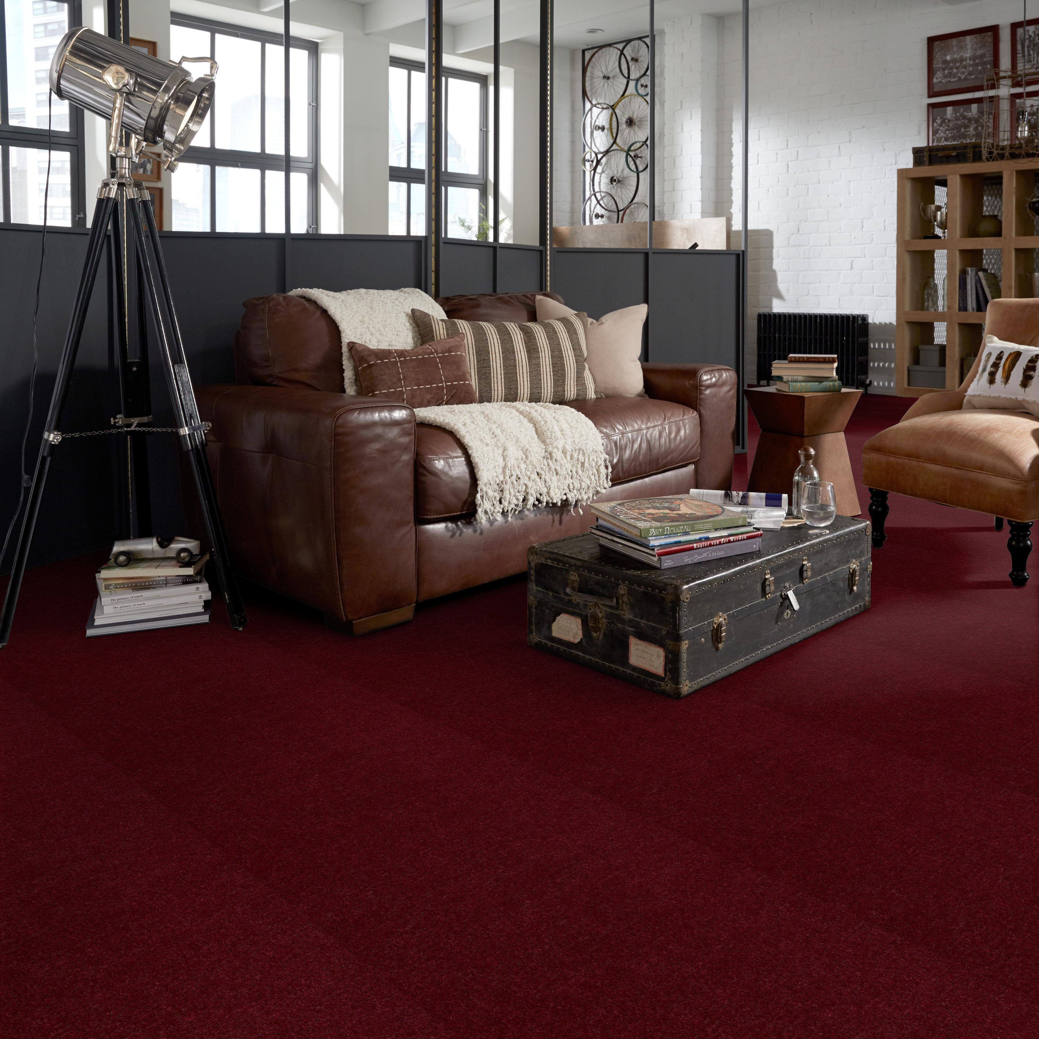 Emphatic 36 - Vivid Burgundy - 50179_79845