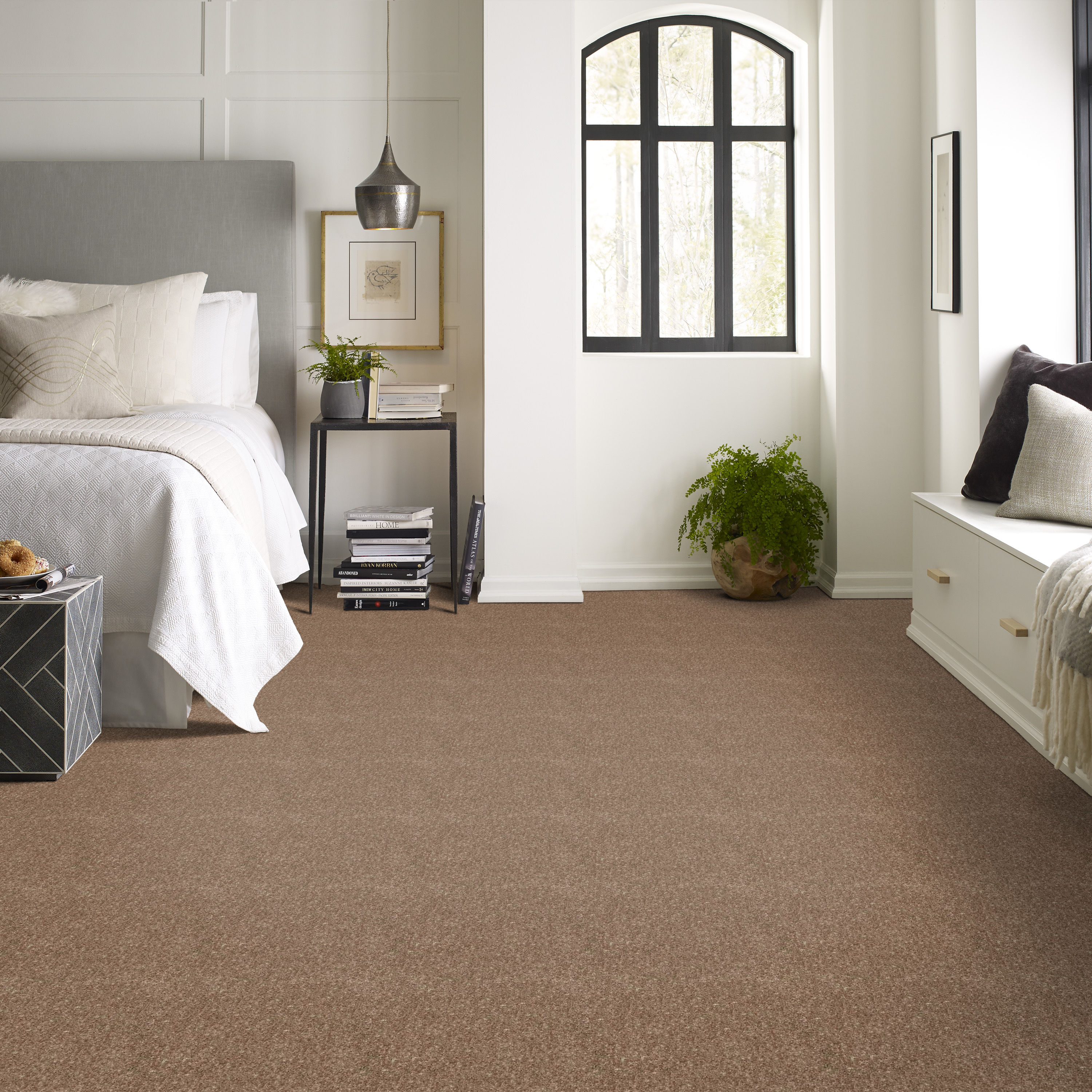 HOLLYWOOD REGENCY II 15' MOCCASIN ROOM