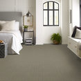ON-THE-MOVE-54801-RIGHT-ON-01210-room-image
