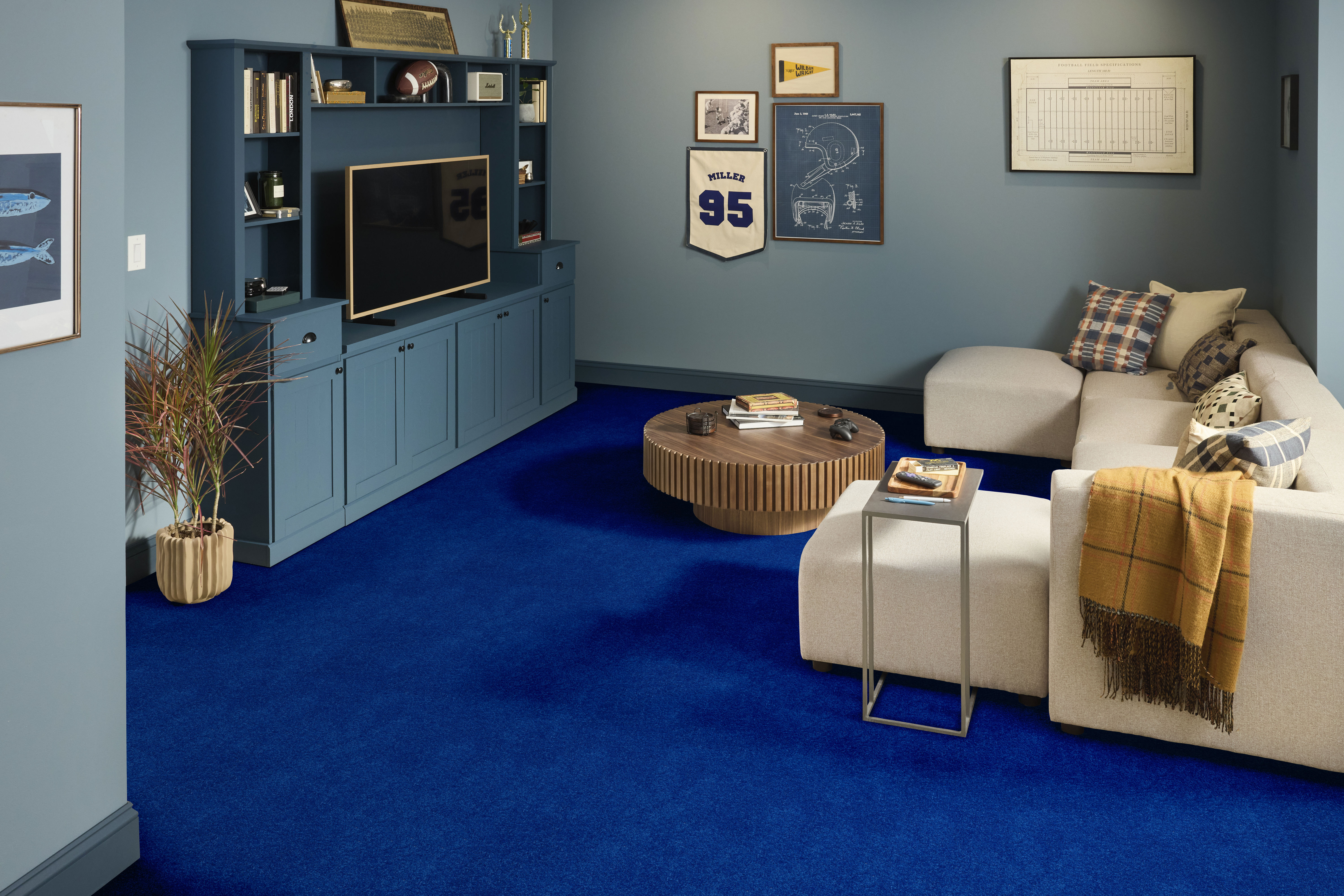 LACONA 12' COBALT ROOM