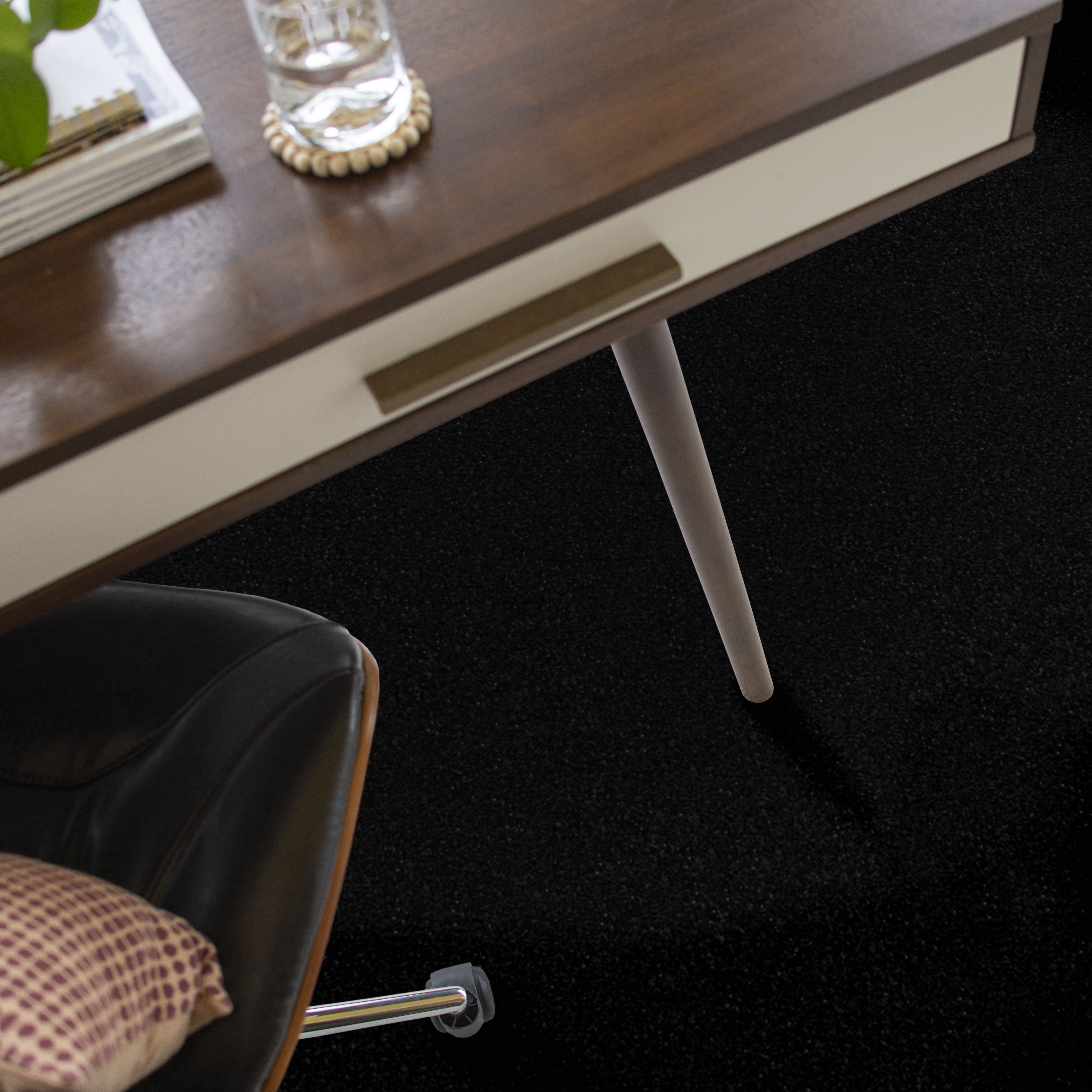 LACONA 15' COAL BLACK ROOM