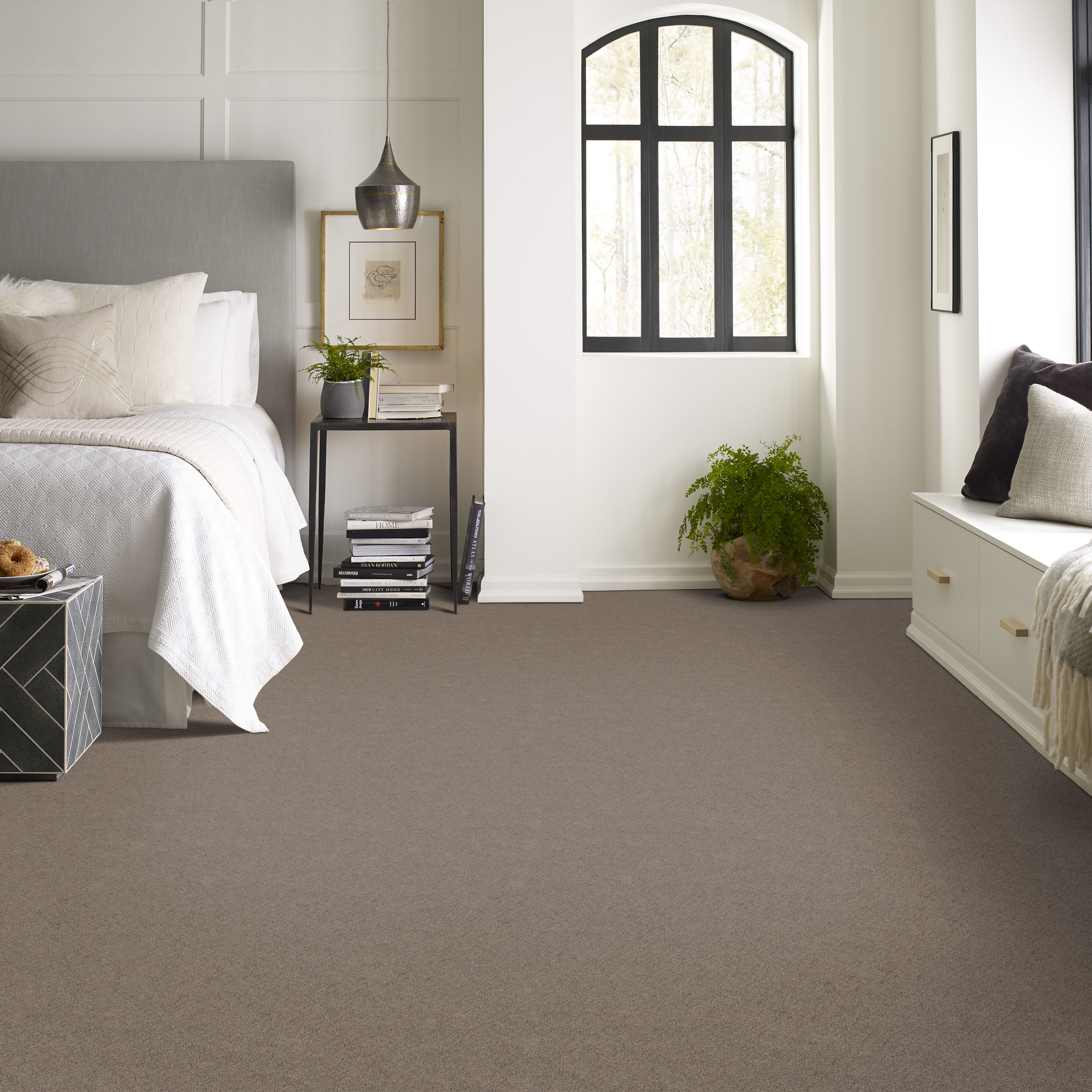 CHIC SHADES RIDGEVIEW ROOM