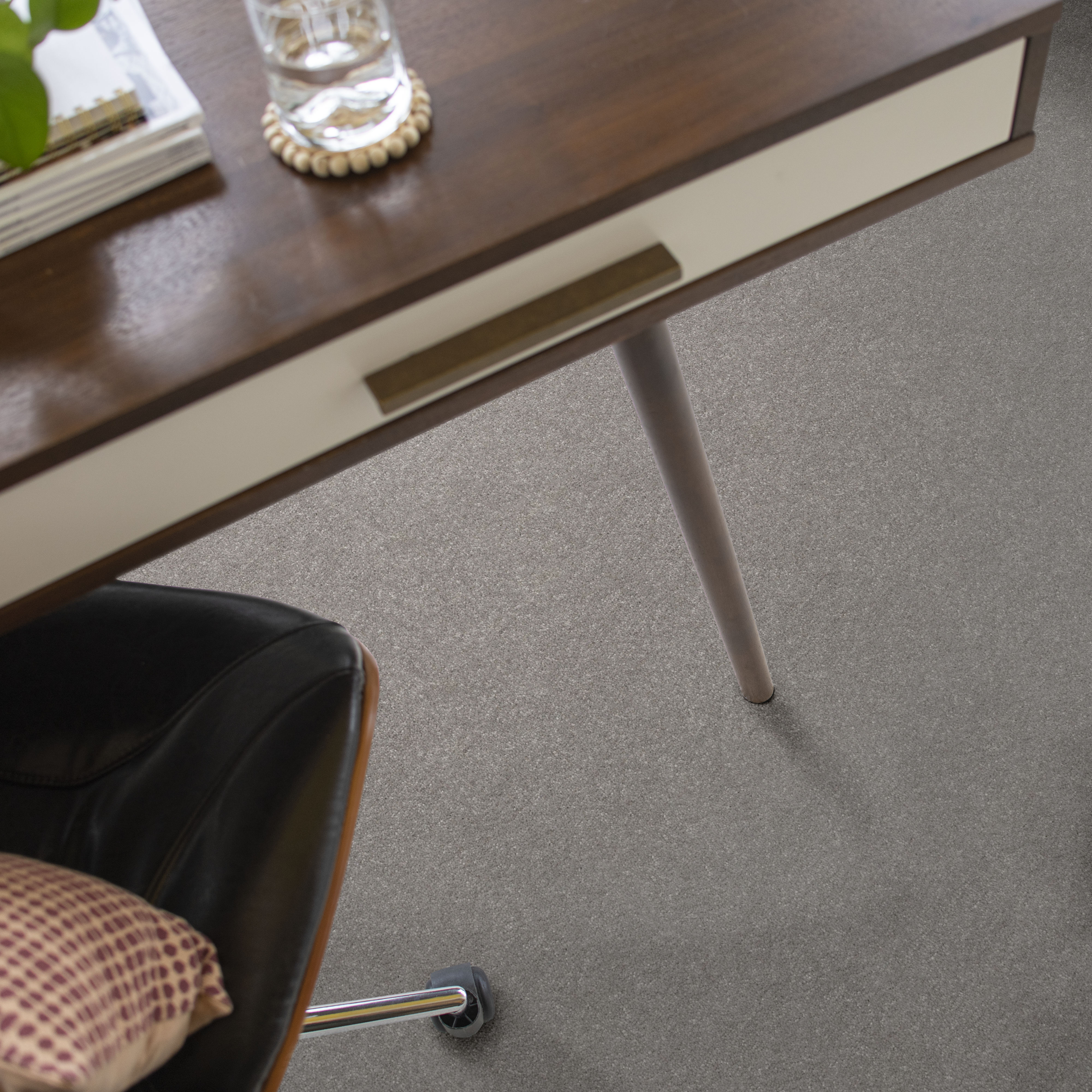 HARD AT PLAY II 12' ROCK CRYSTAL ROOM