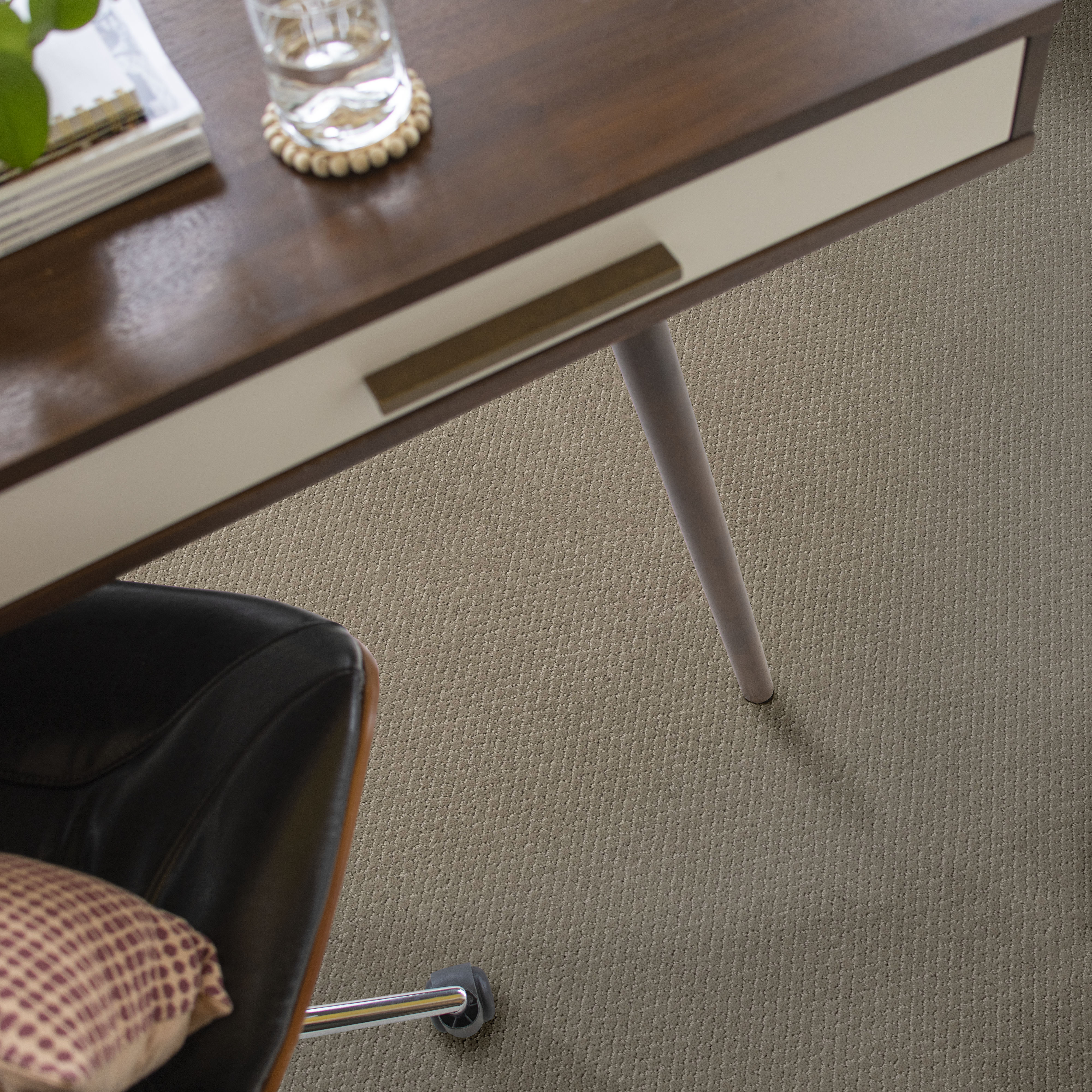 SIMPLY CLASSIC SCULPTURE ROOM