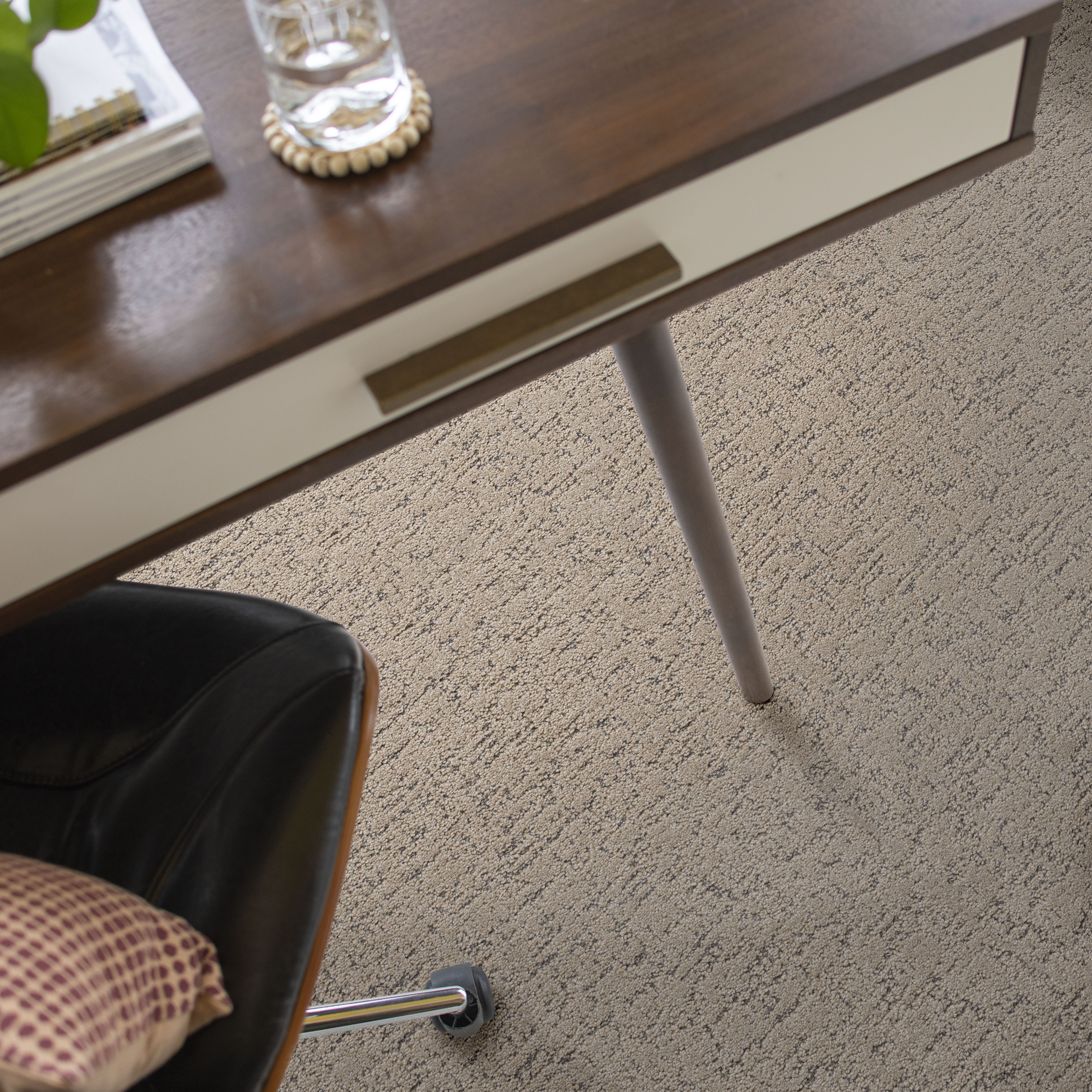 Run Free WARM LIGHT ROOM