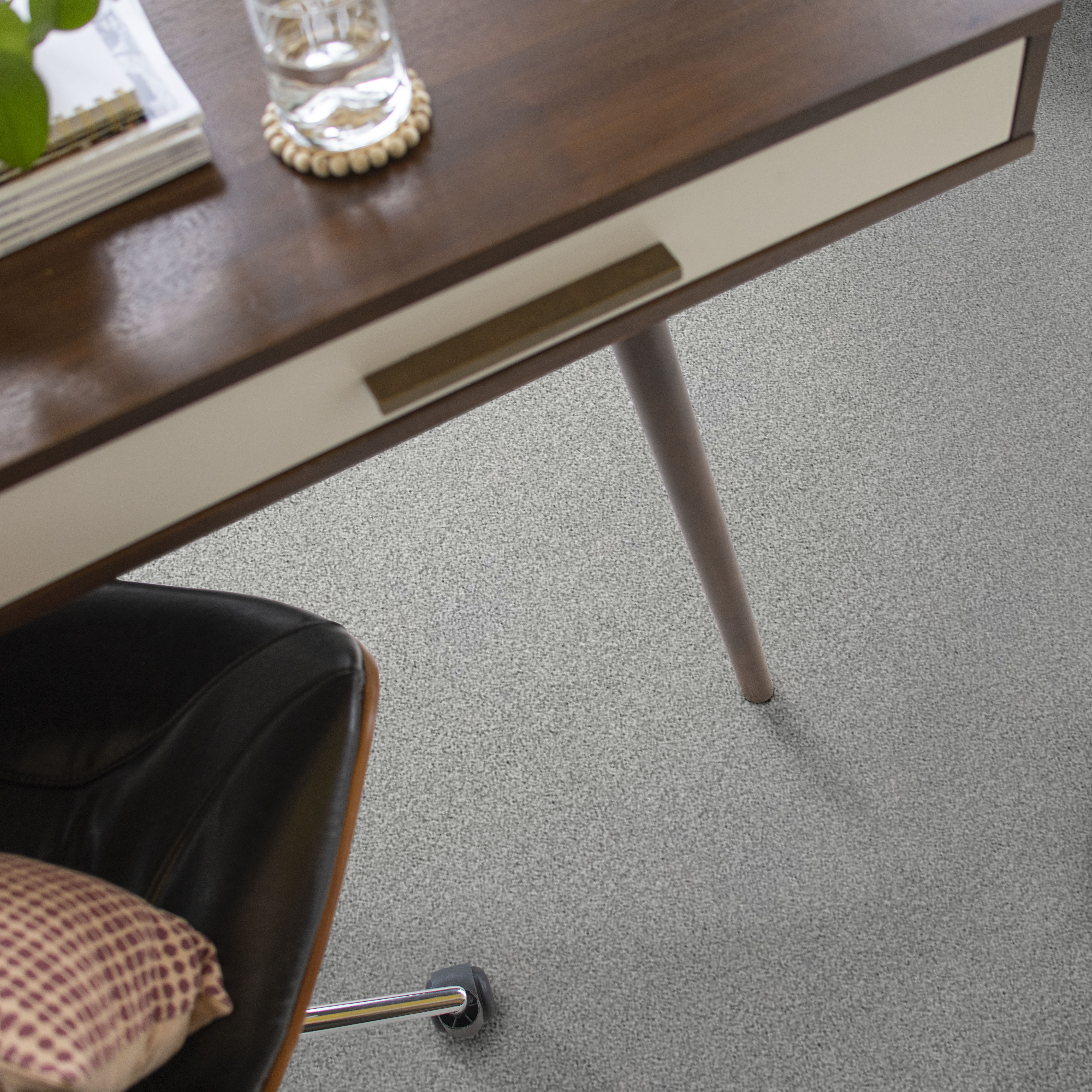 TONAL COMFORT II POLISHED SILVER ROOM