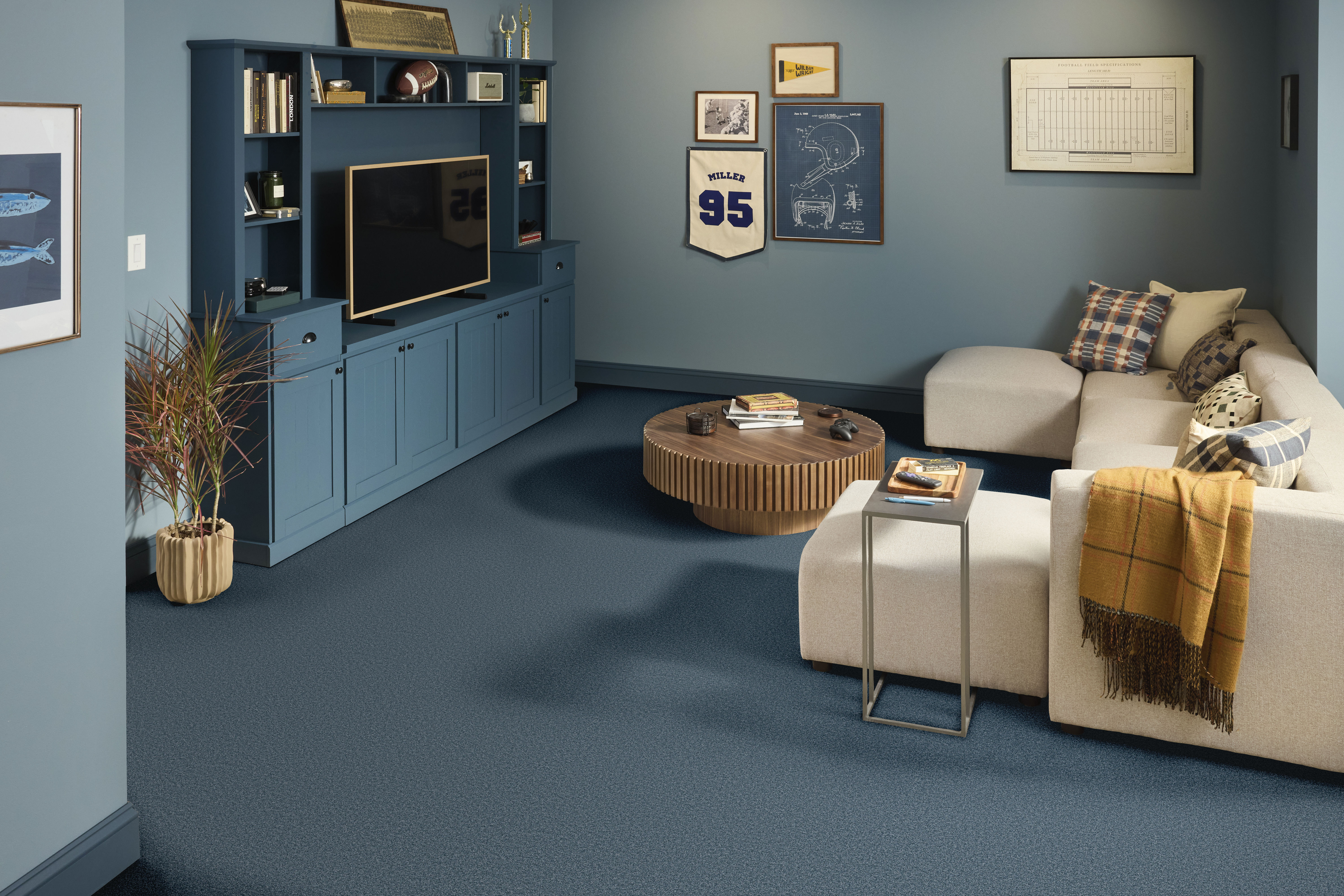 TONAL COMFORT BLUE SURF LESSONS ROOM