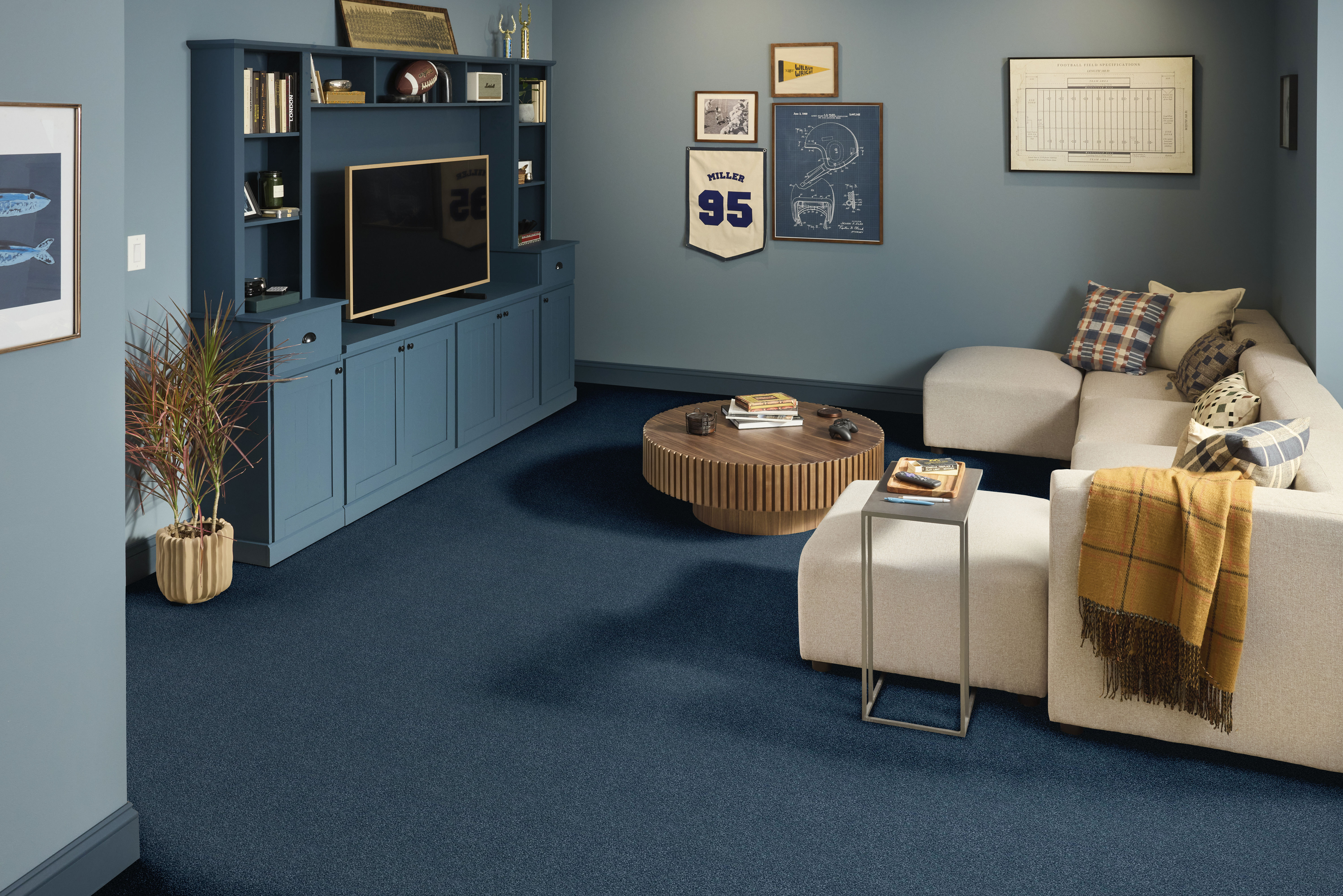 TONAL COMFORT BLUE TWILIGHT GOLF ROOM