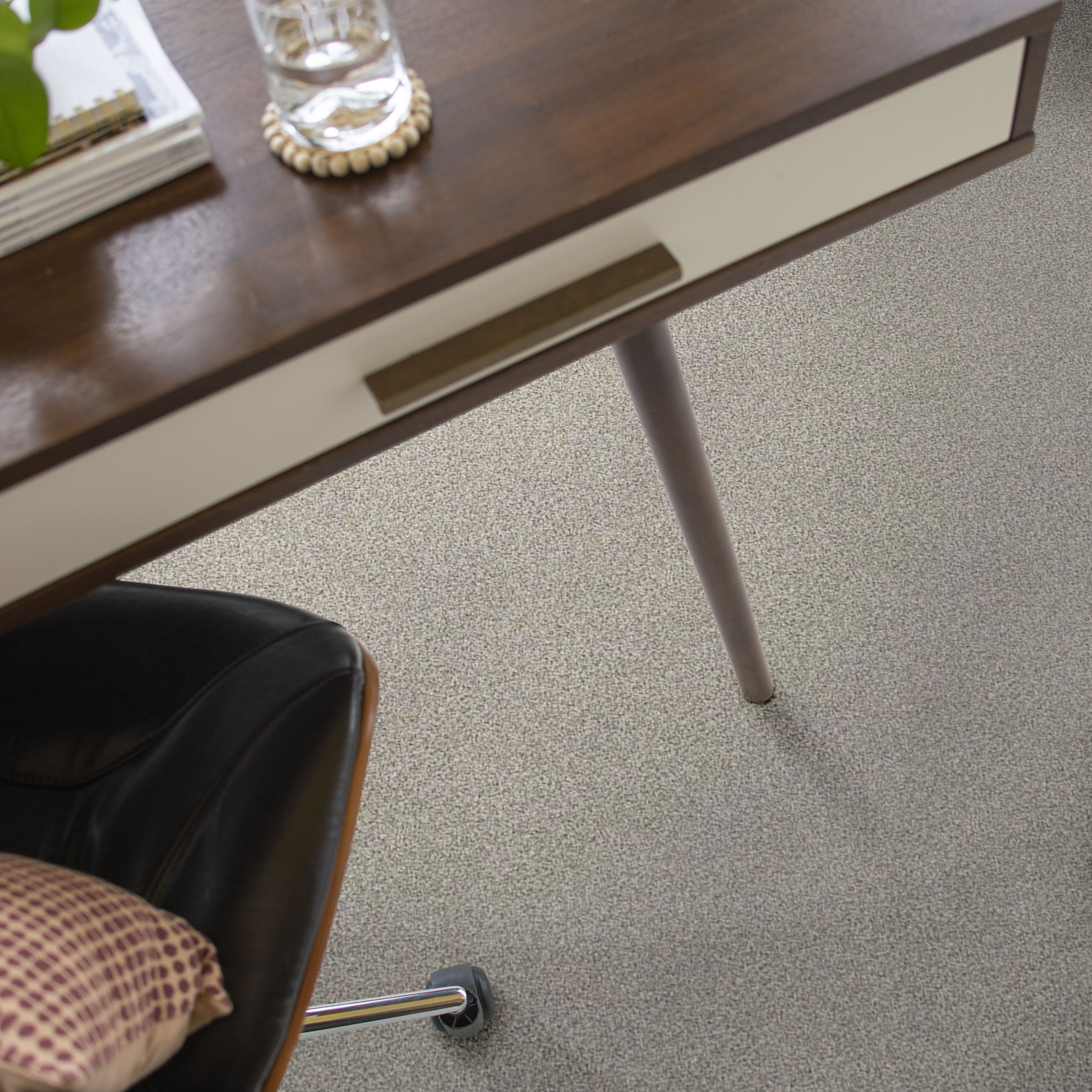 TONAL COMFORT BLUE RESTFUL DAY ROOM