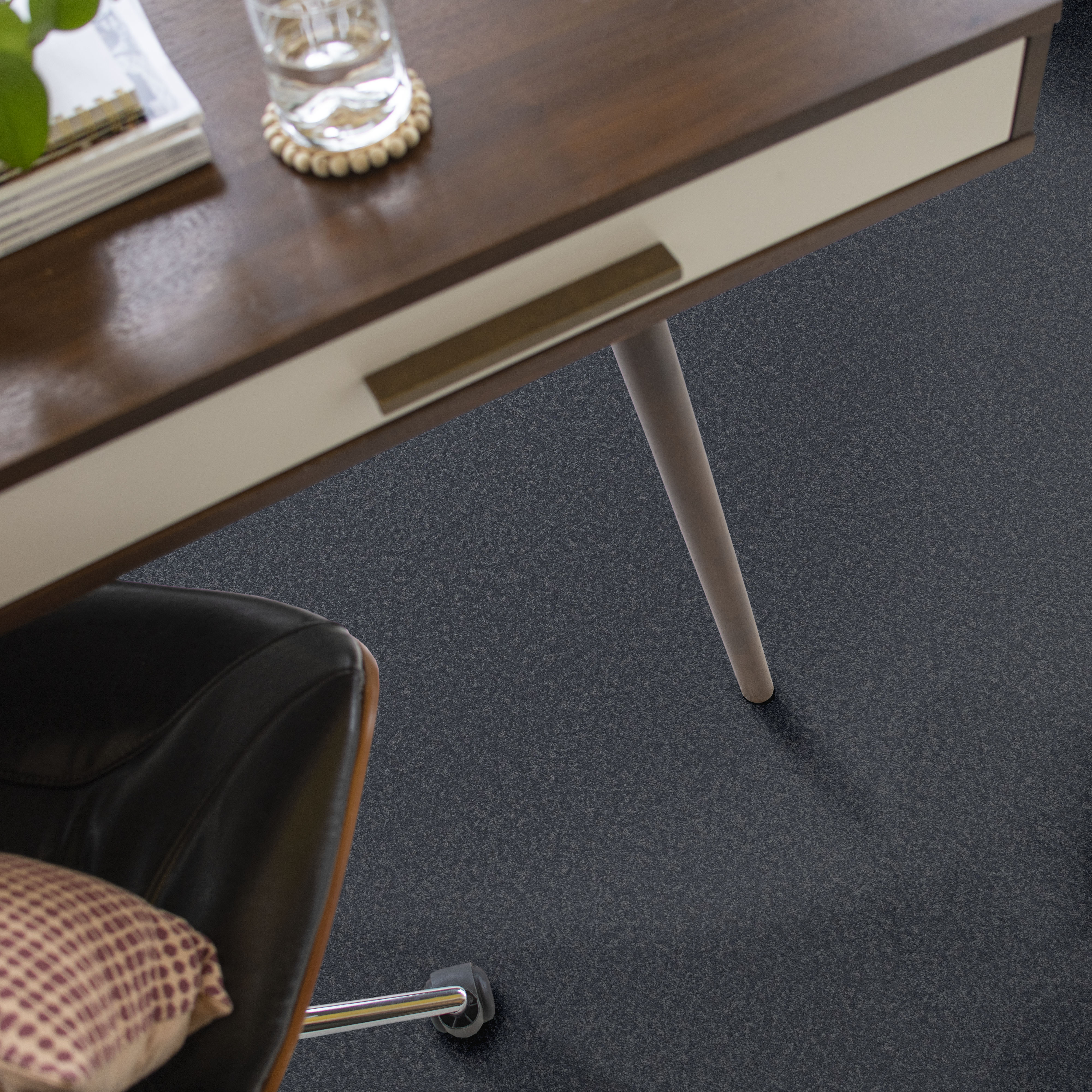 SMOOTH TONE WASHED DENIM ROOM in room