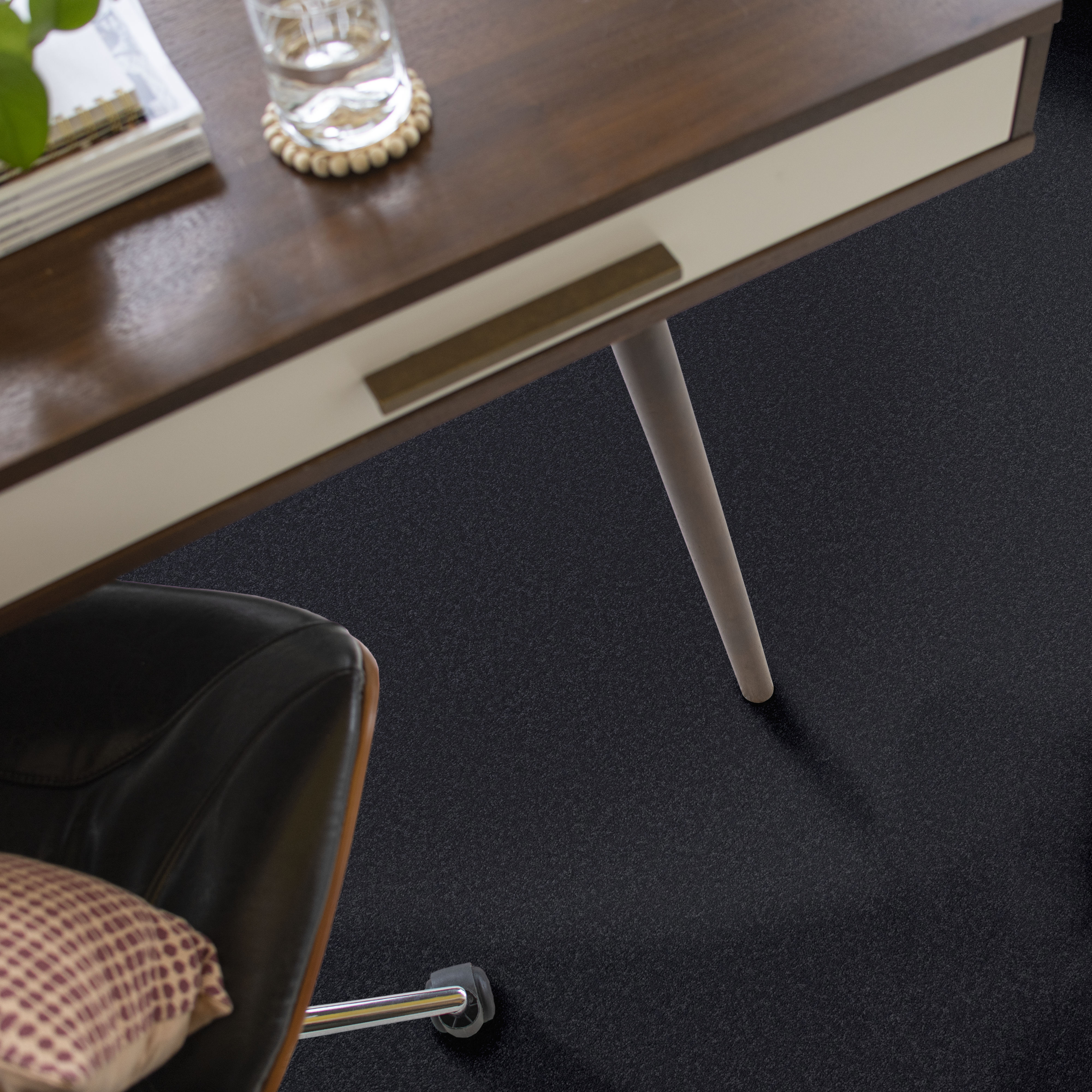 SMOOTH TONE BLUE DEEP INDIGO ROOM in room